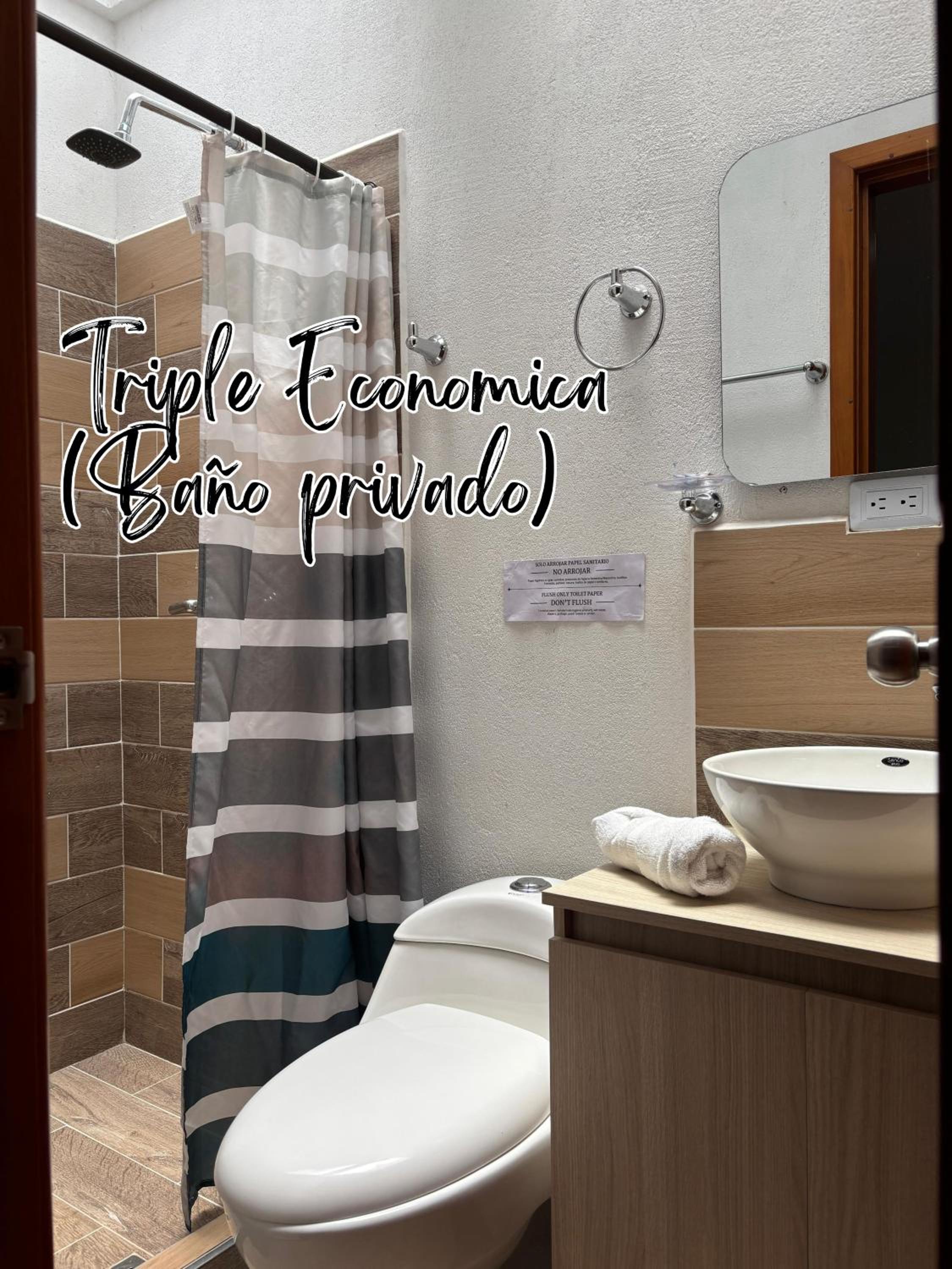 Triple Room with Private Bathroom photo 3