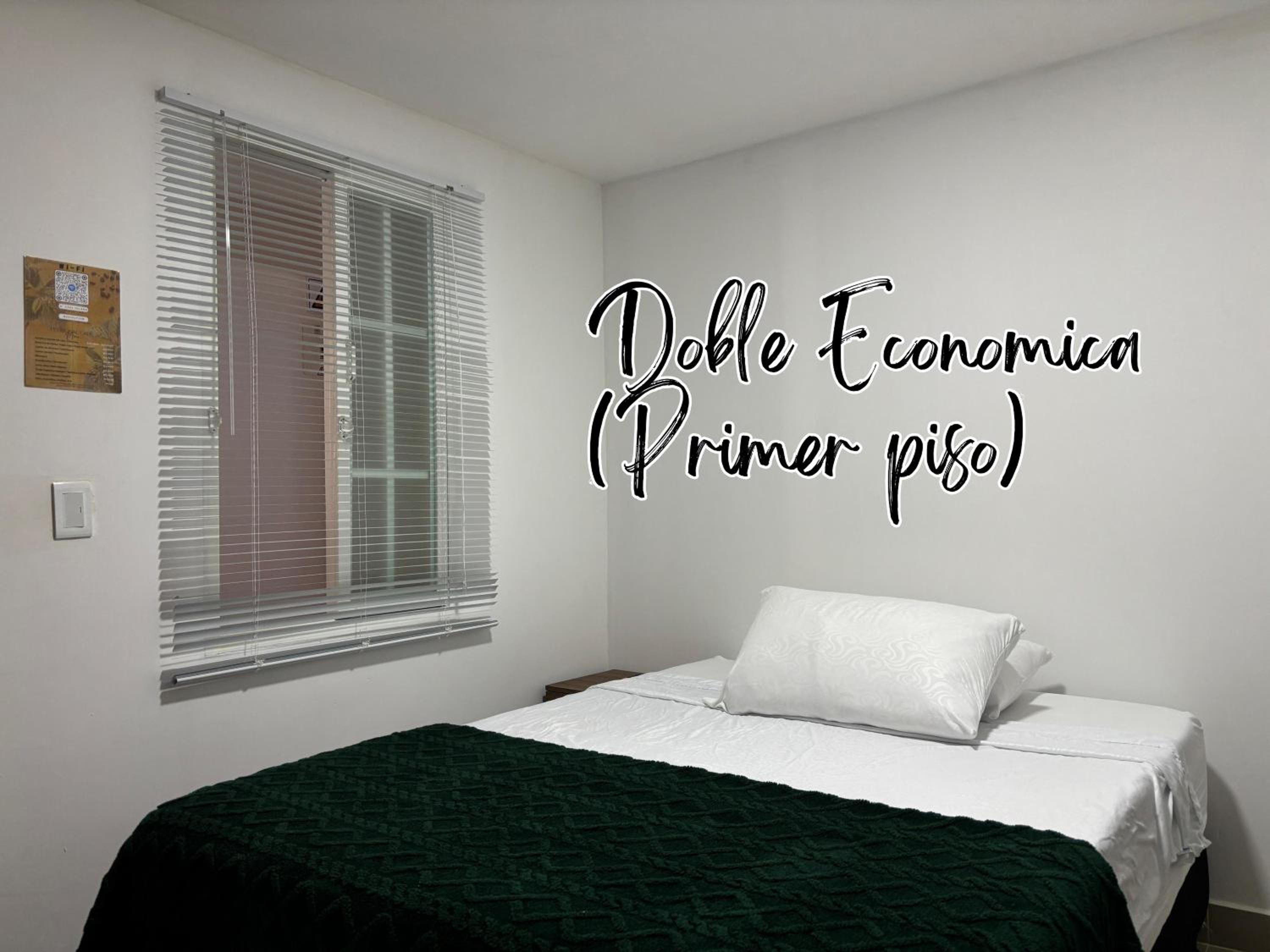 Economy Double Room photo 1