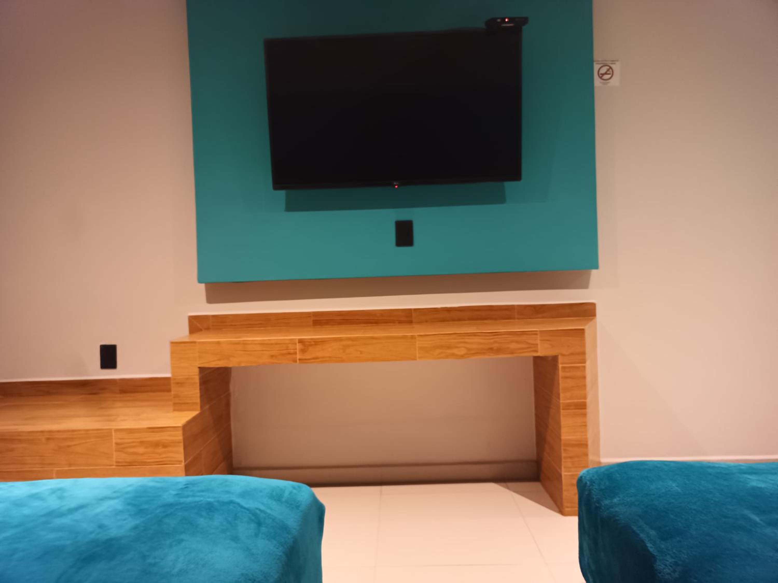 Standard Double Room - Photo 16