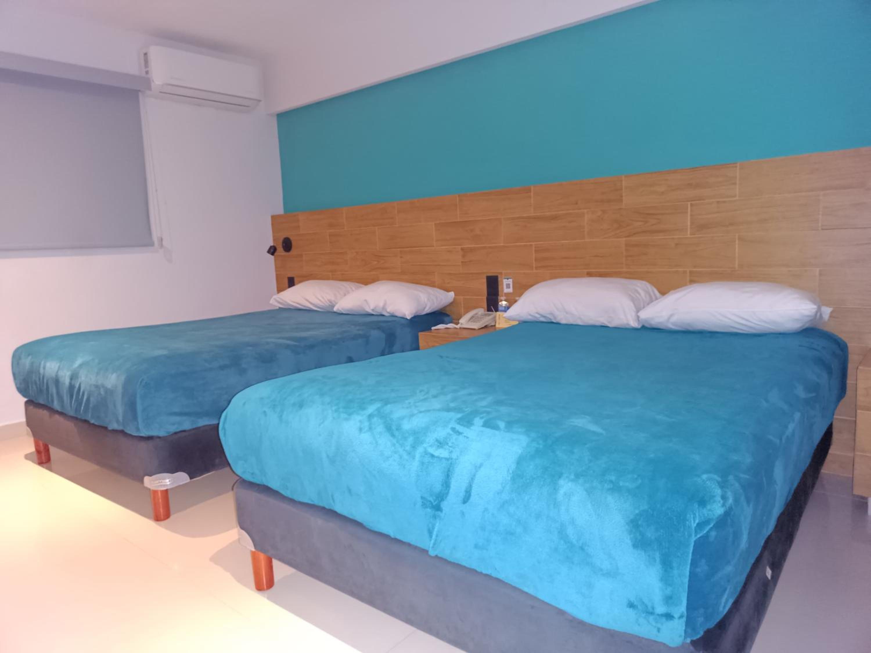 Standard Double Room - Photo 14