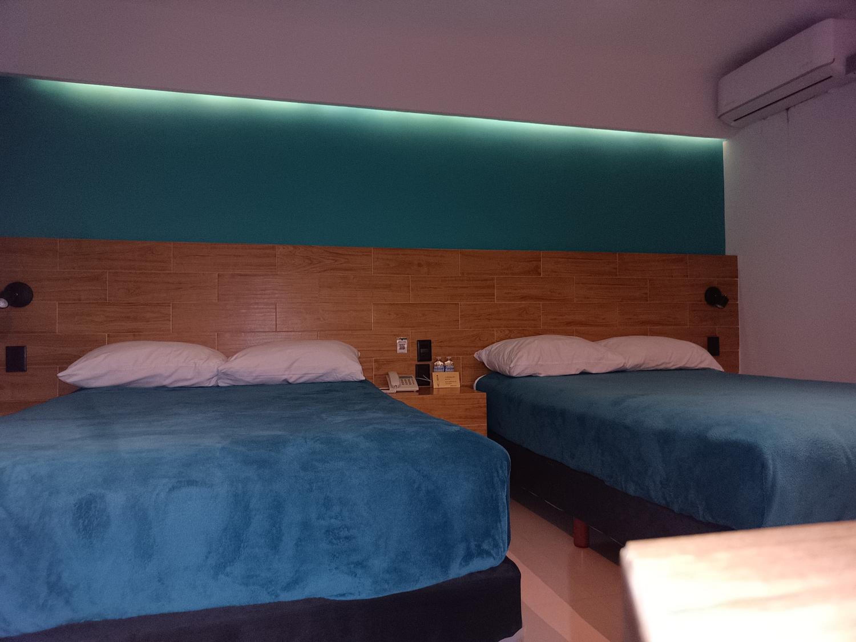 Standard Double Room - Photo 10