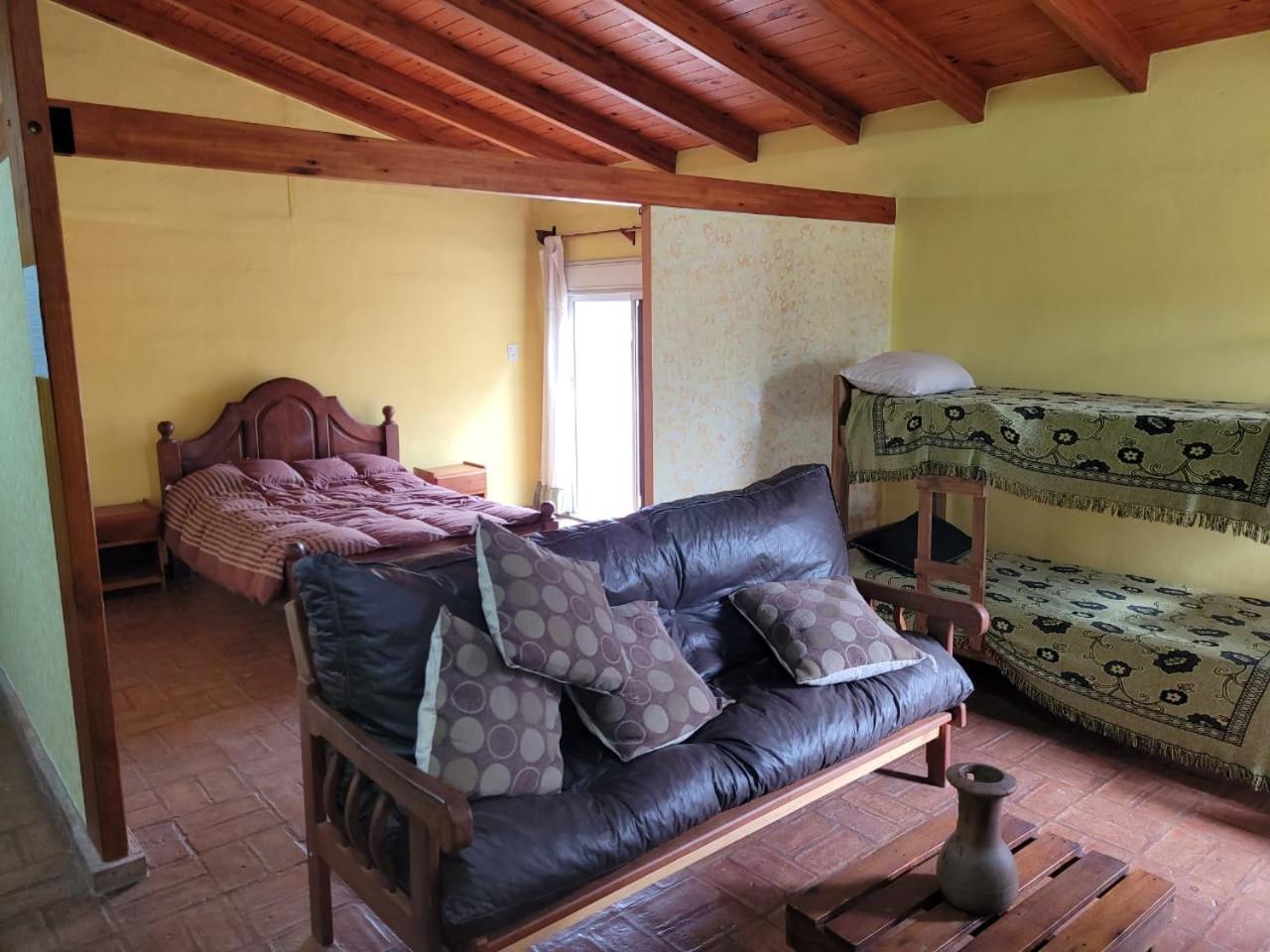 One-Bedroom House photo 1
