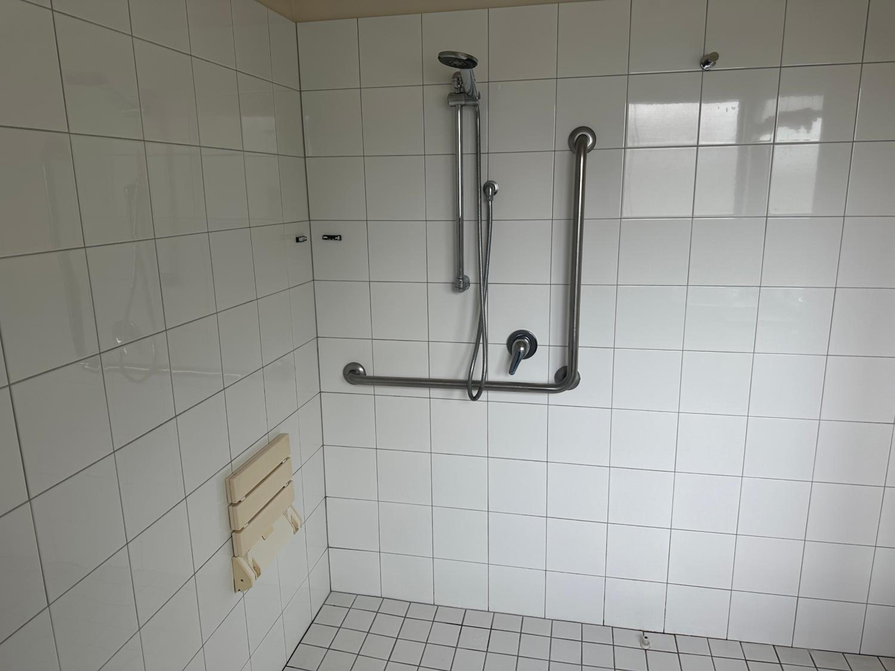 Studio - Disability Access - Photo 3