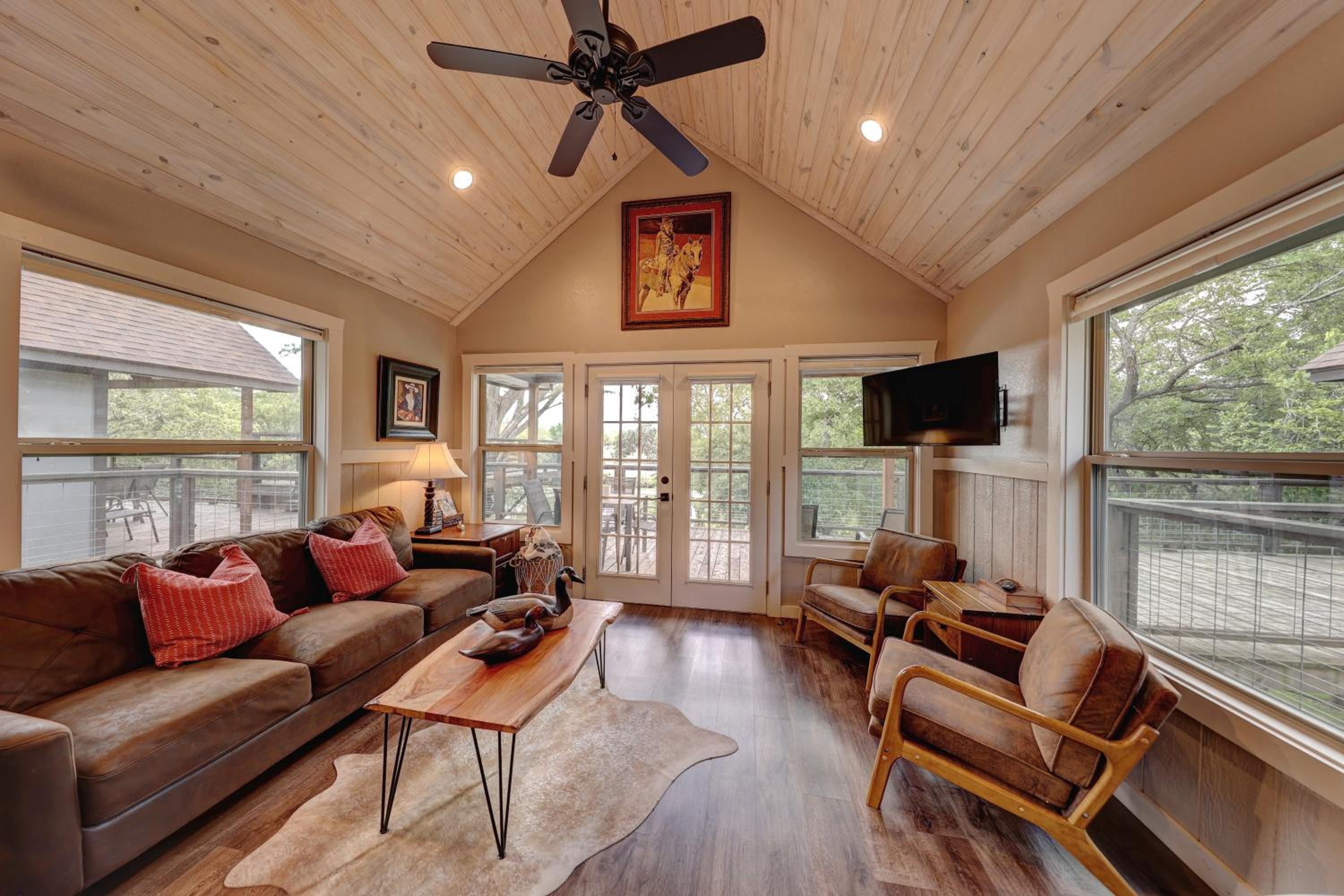 Two-Bedroom House photo 1