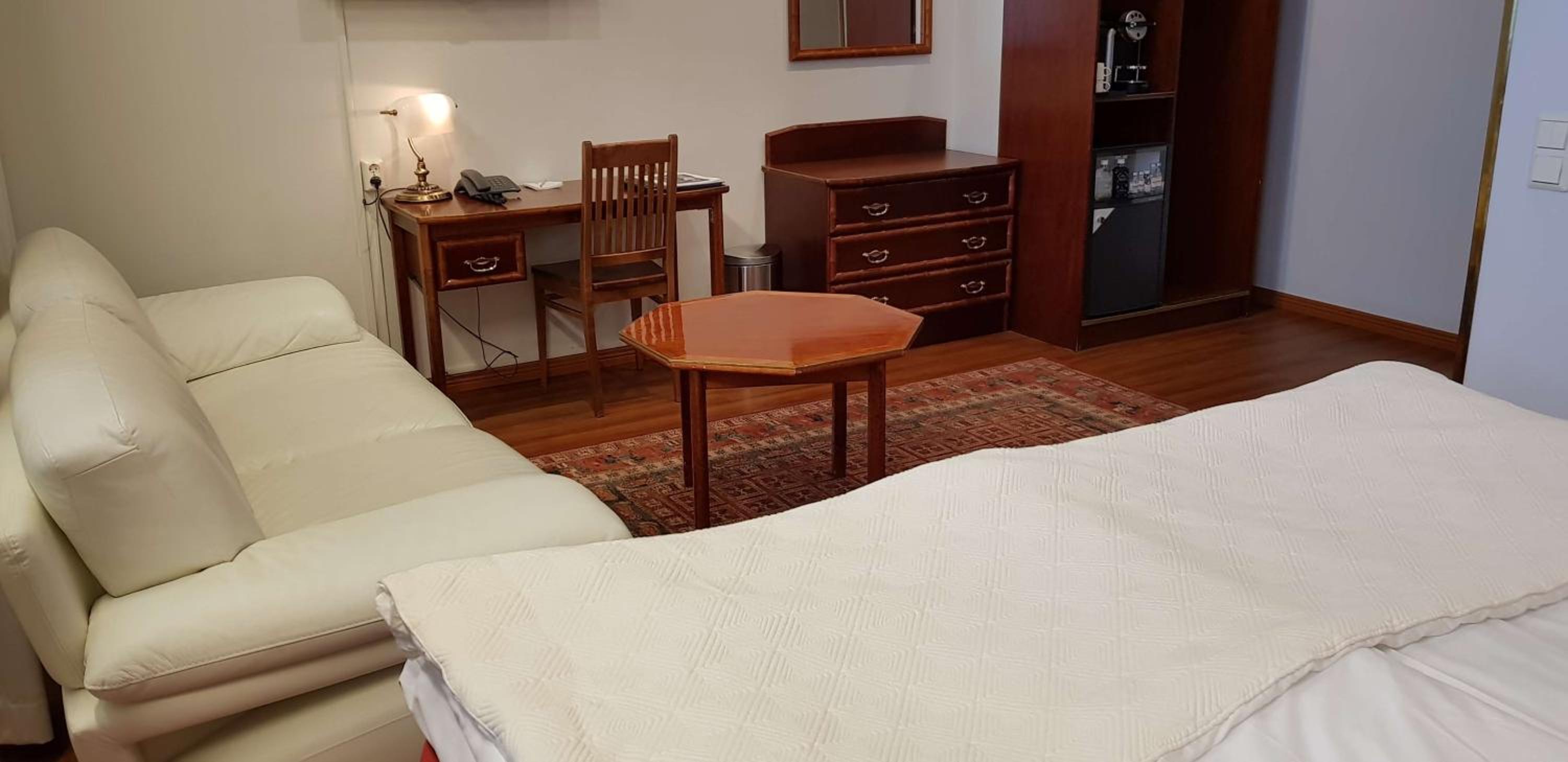 King Room with Sauna - Photo 24