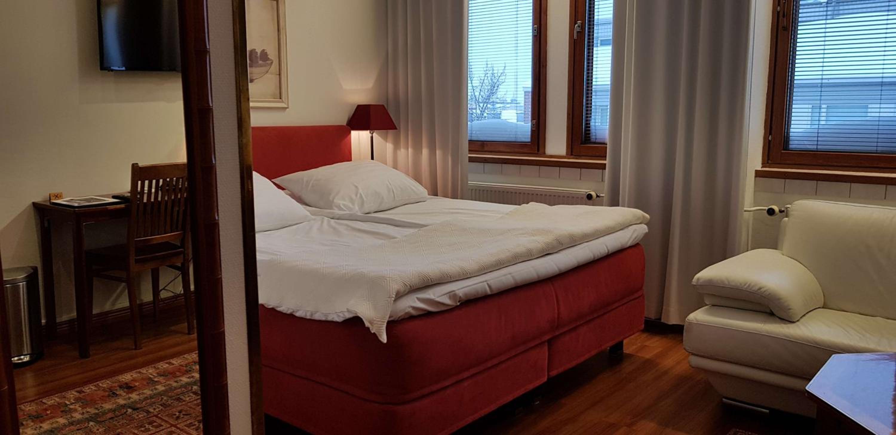 King Room with Sauna - Photo 26