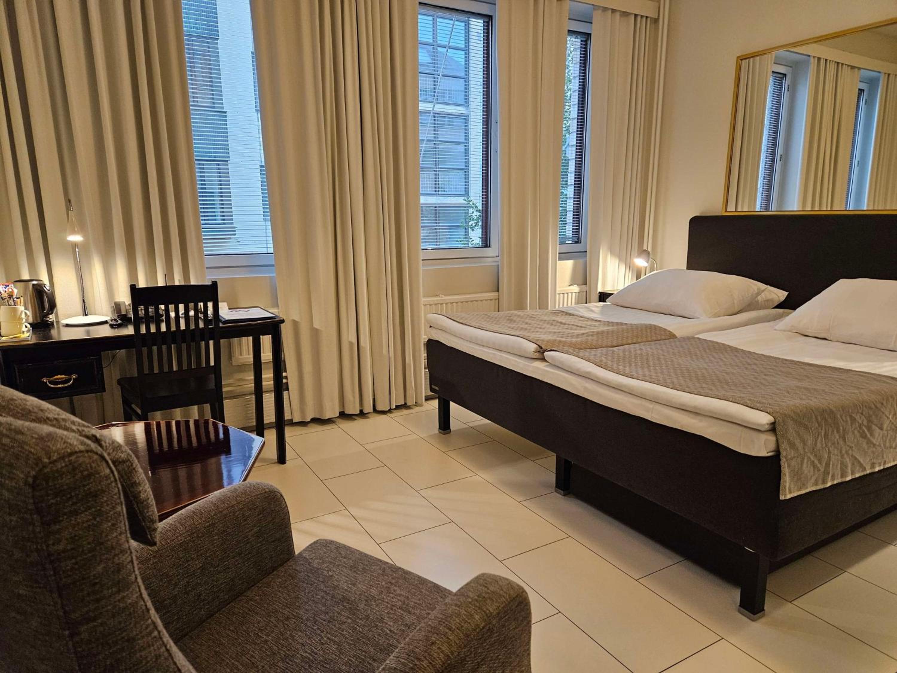 King Room with Sauna - Photo 31