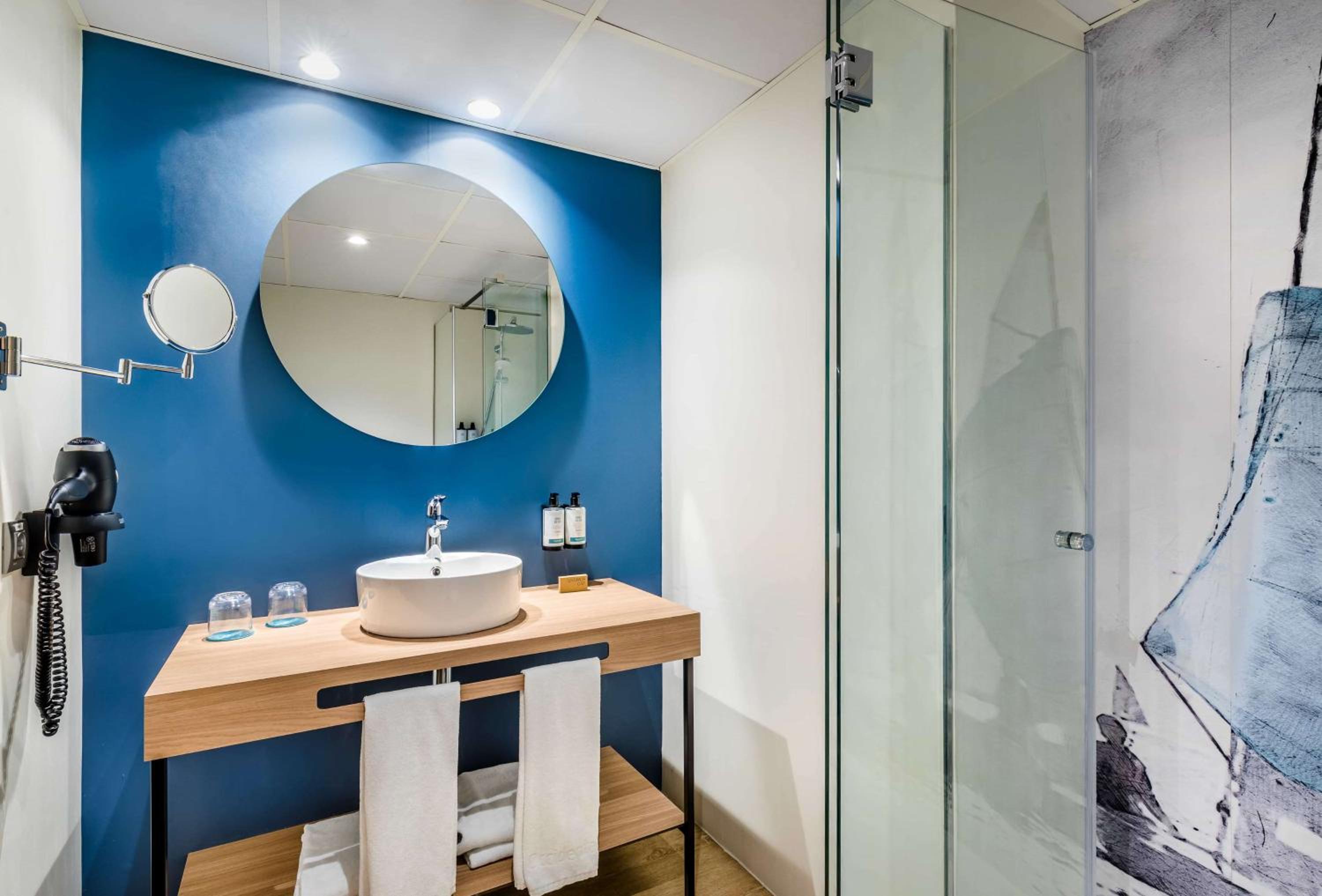 Standard Double or Twin Room photo 2