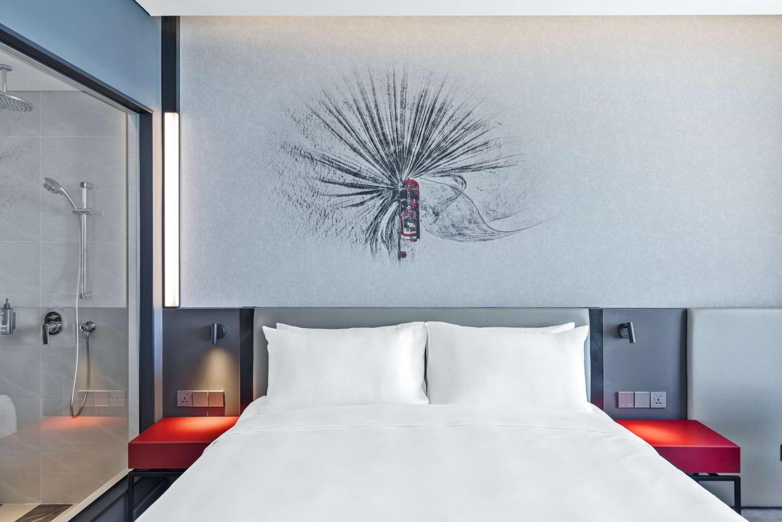 Deluxe Room with Balcony - Ocean View - Photo 2