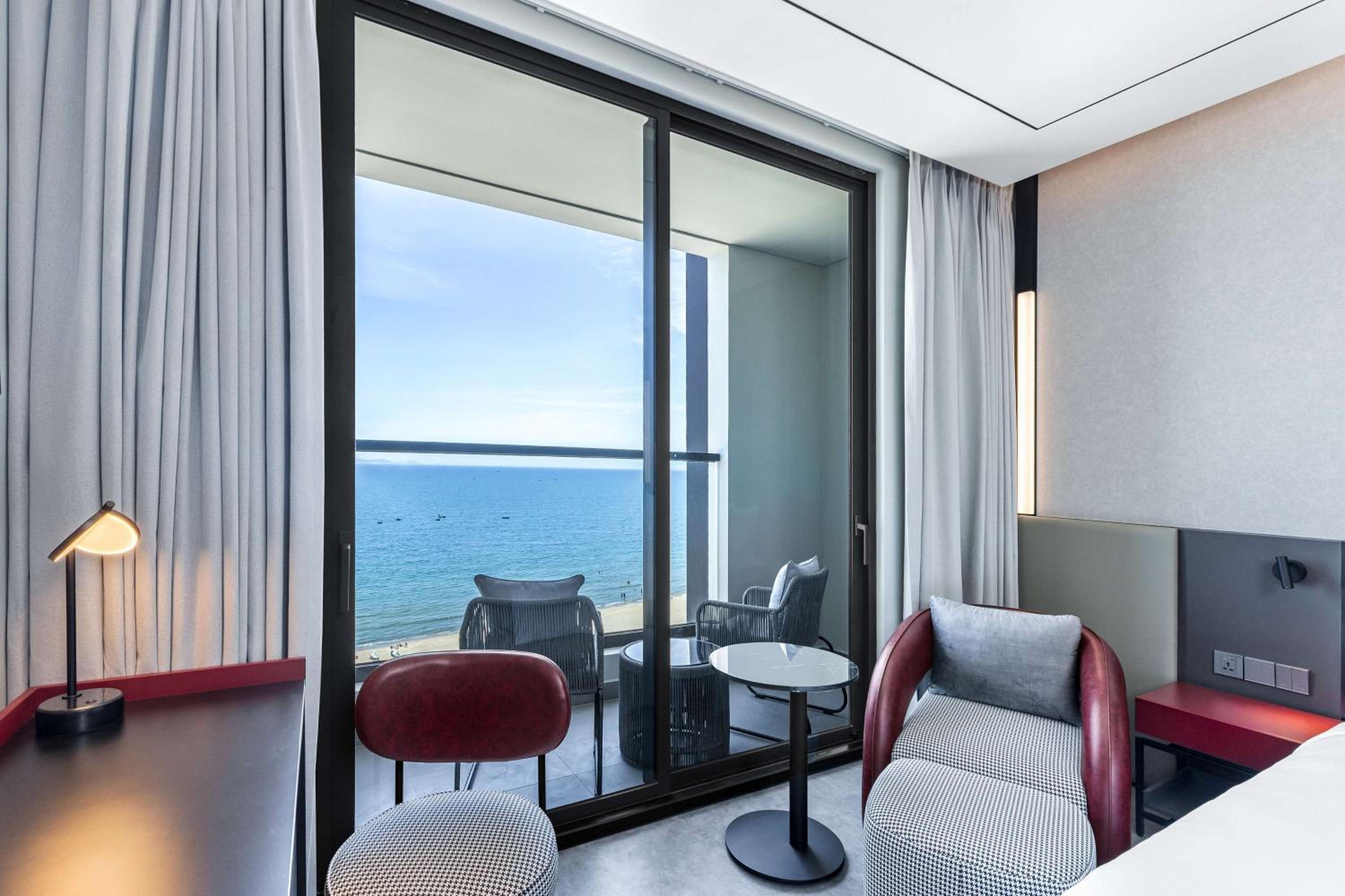 Deluxe Room with Balcony - Ocean View - Photo 4