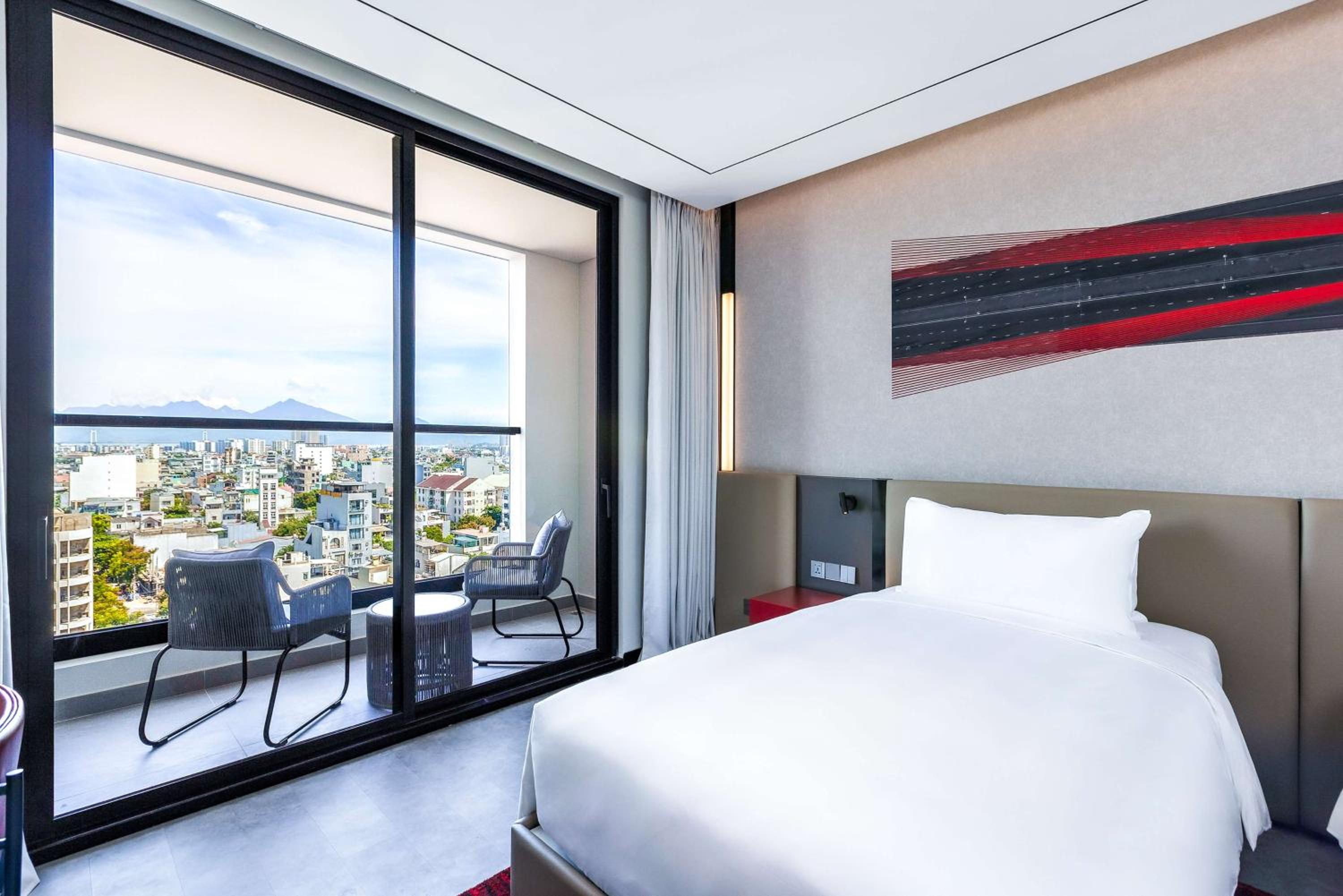 Superior Room with Balcony photo 2