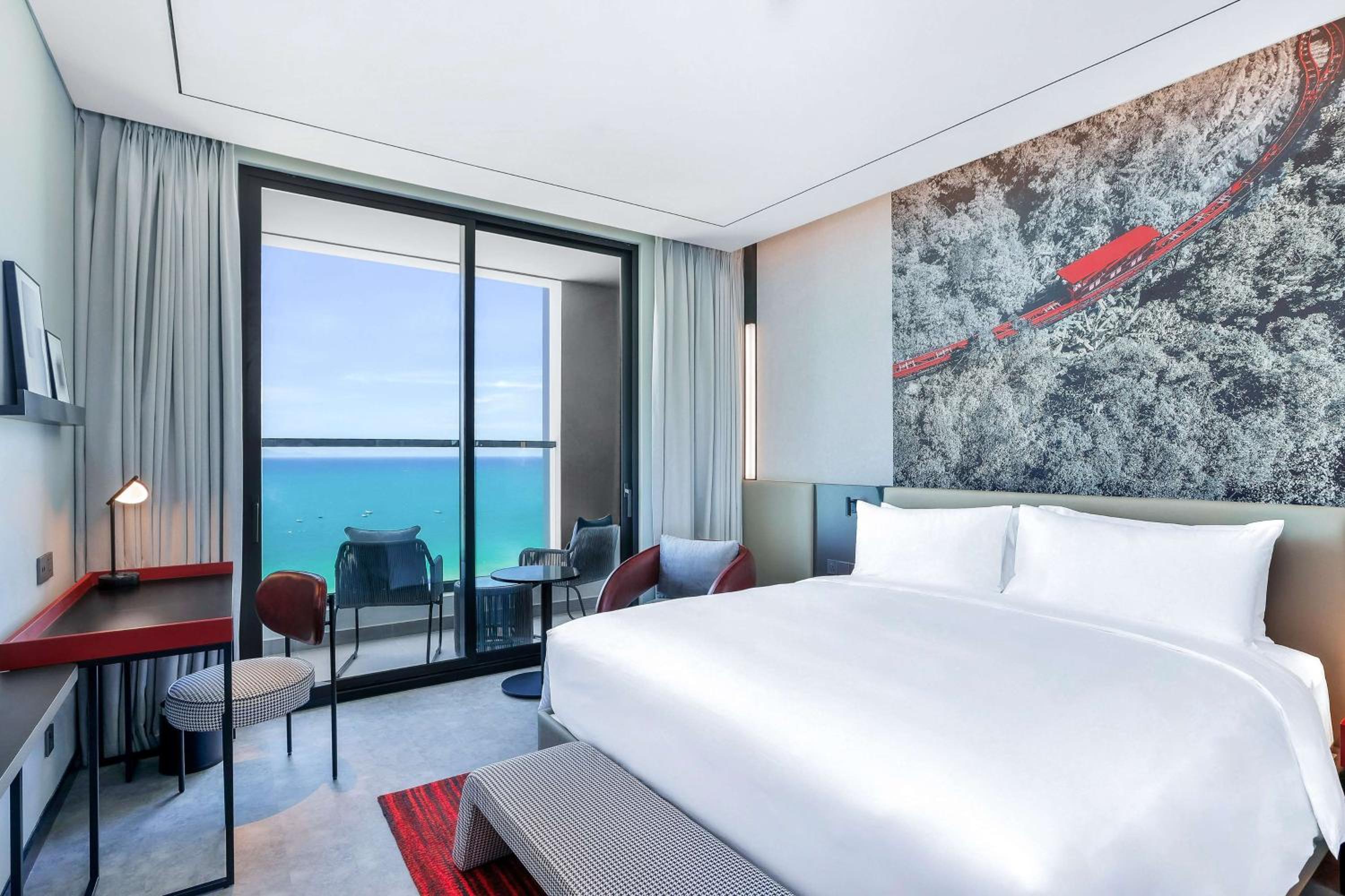 Executive Room with Balcony - Ocean View photo 2
