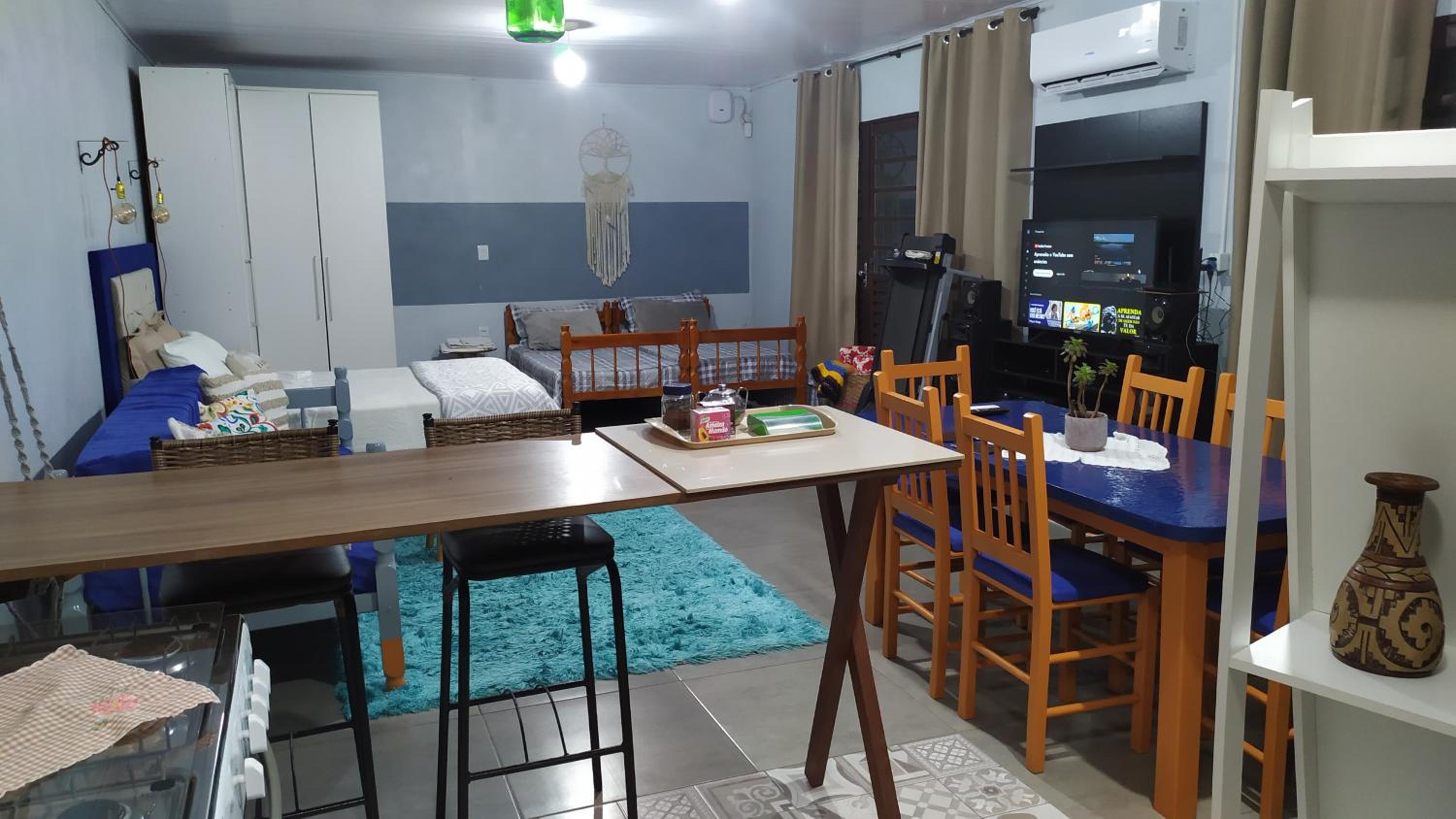 One-Bedroom Apartment photo 2