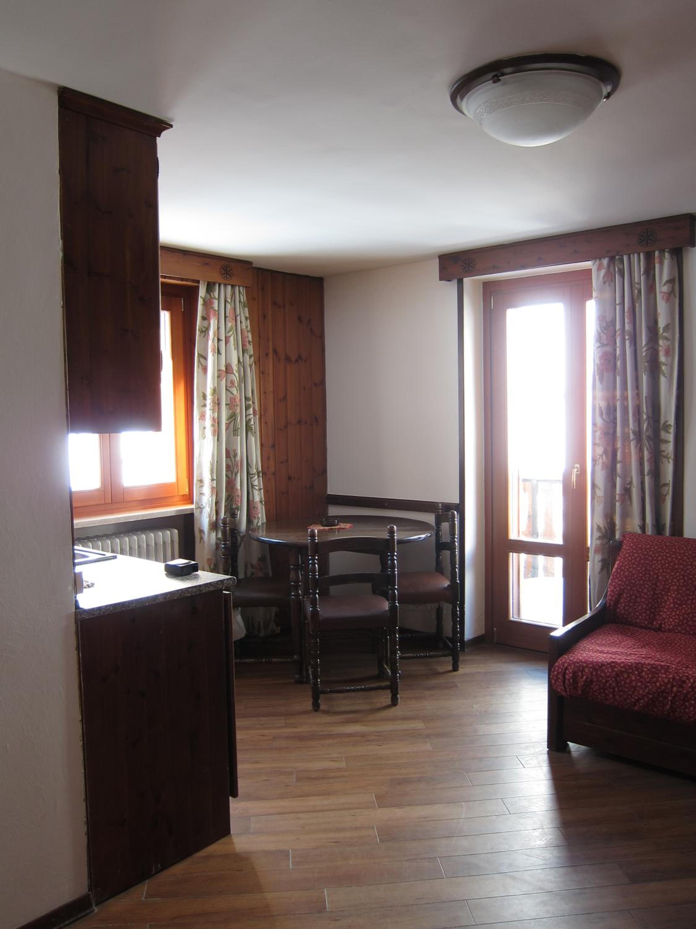 Two-Bedroom Apartment photo 3