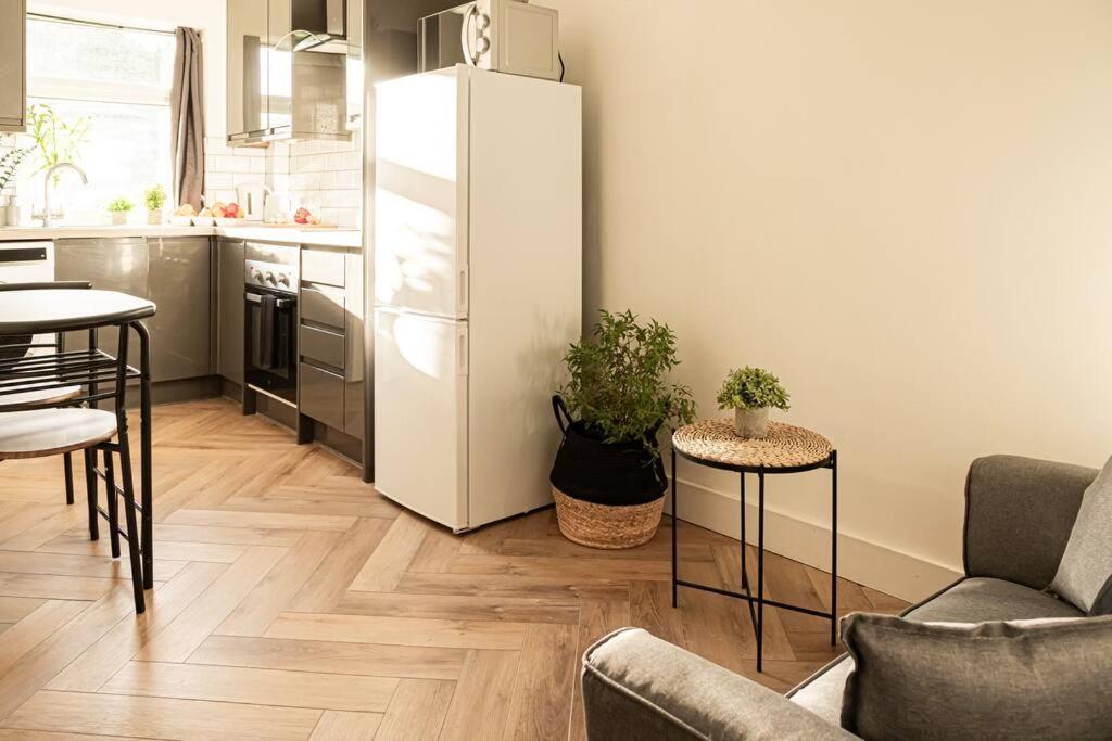 Two-Bedroom Apartment photo 2