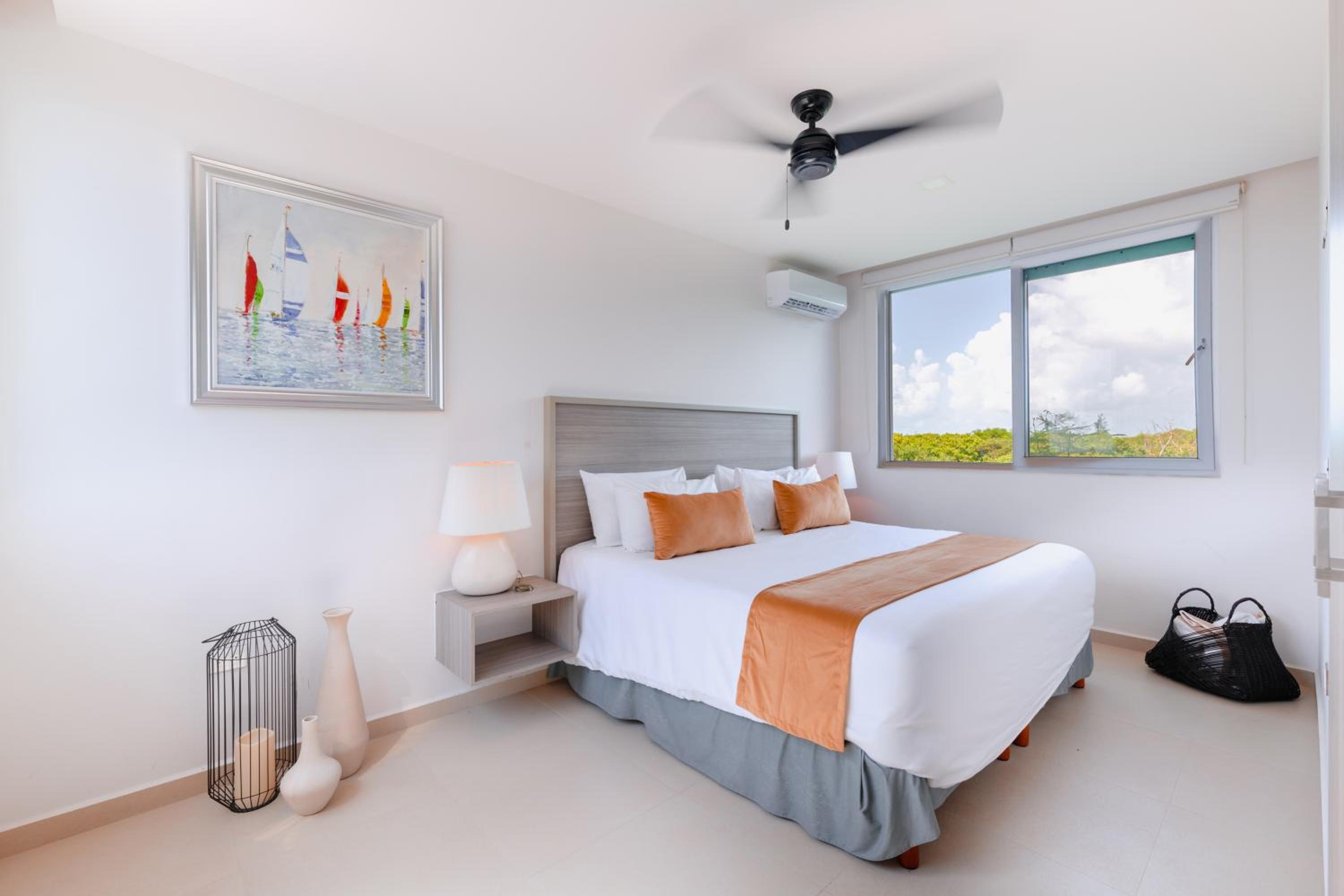 King Suite with Sea View photo 1