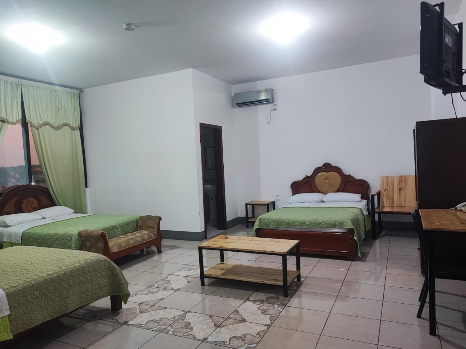 Triple Room