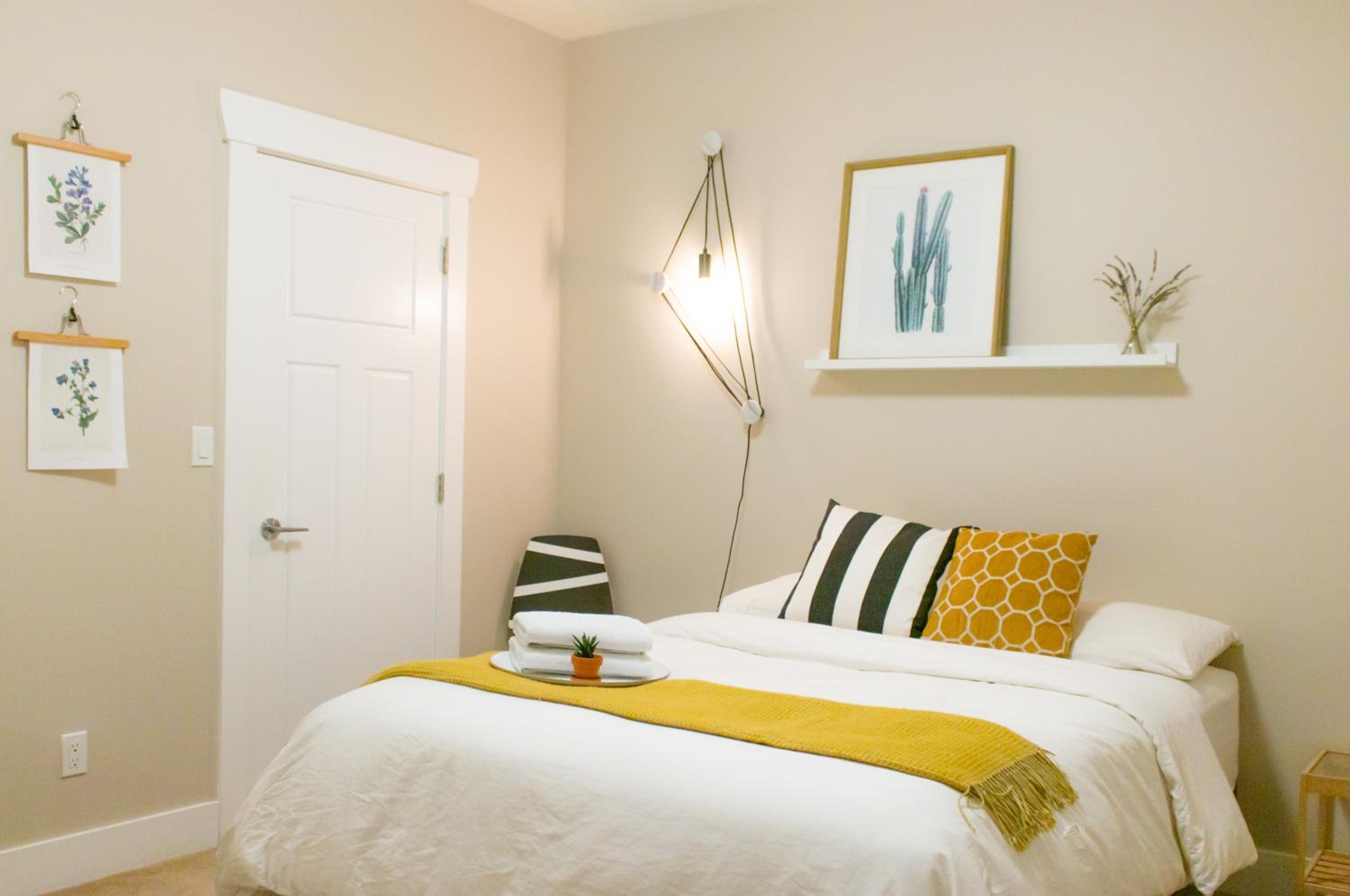Double Room with Shared Bathroom