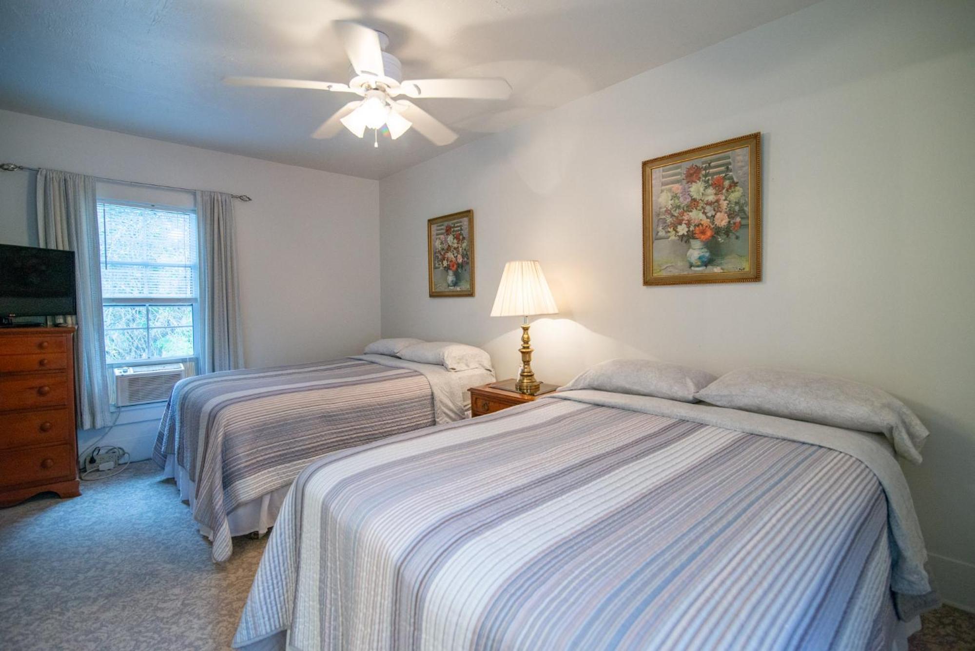 Standard Double Room - Photo 1
