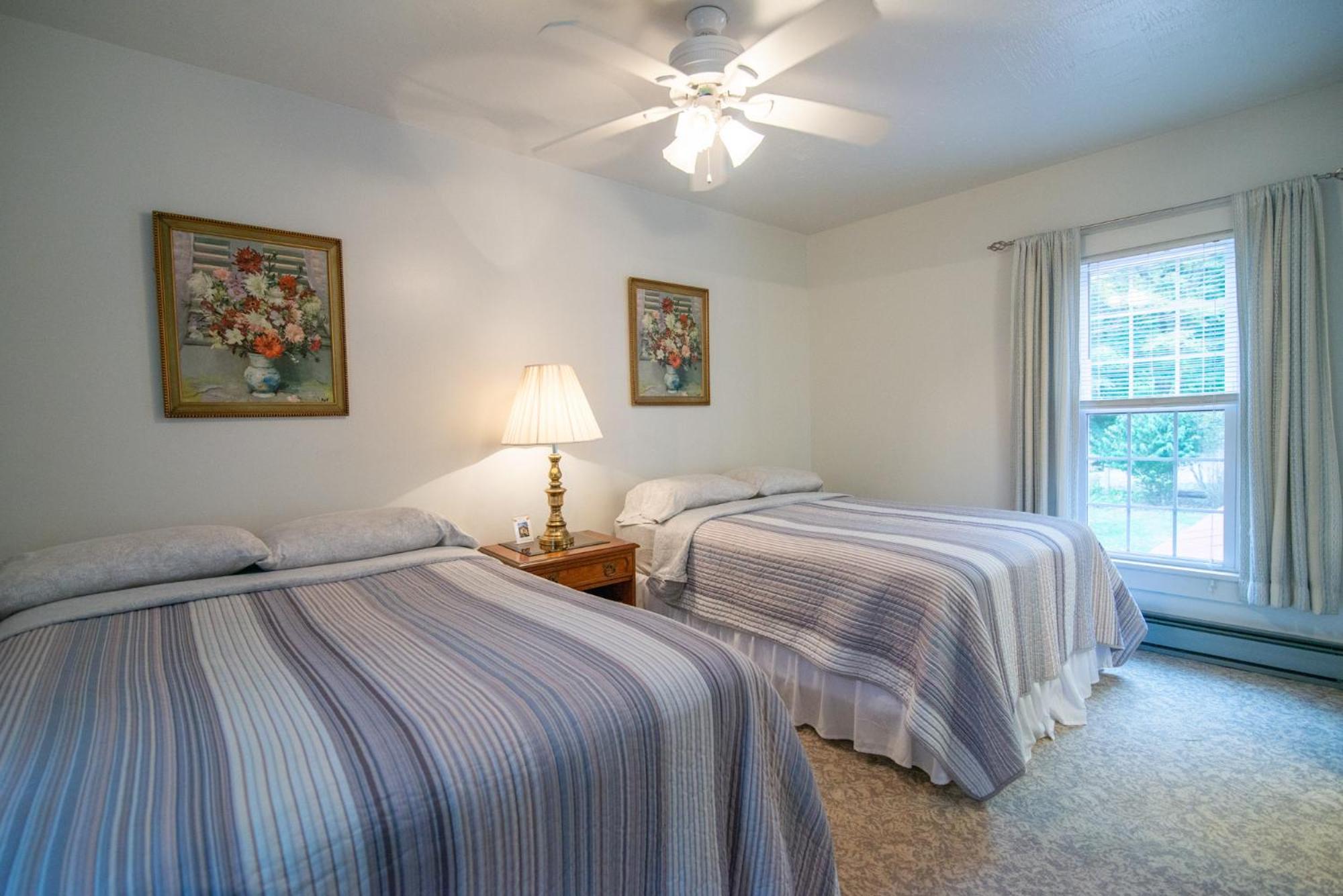 Standard Double Room - Photo 2