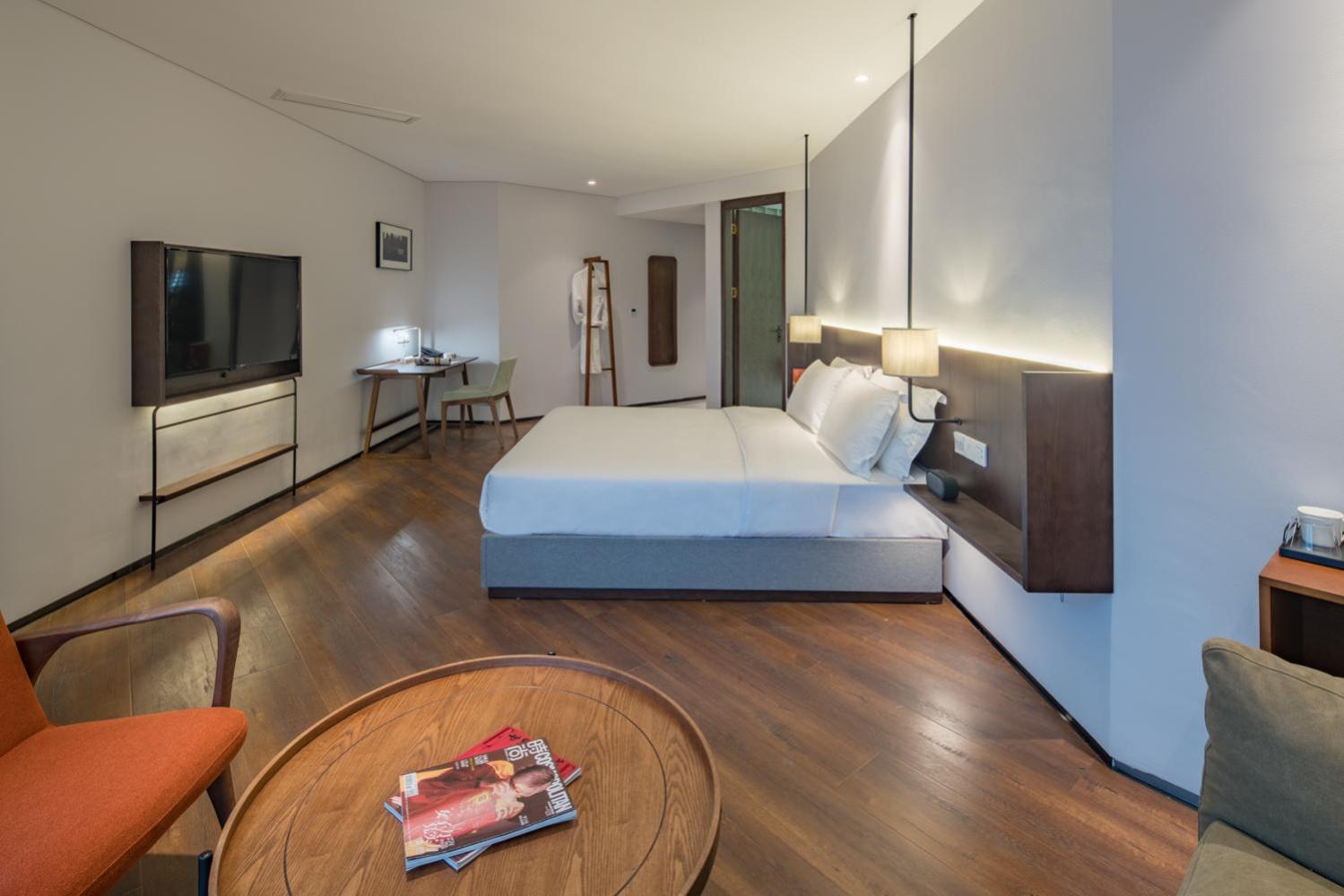 Deluxe Double Room with Bath