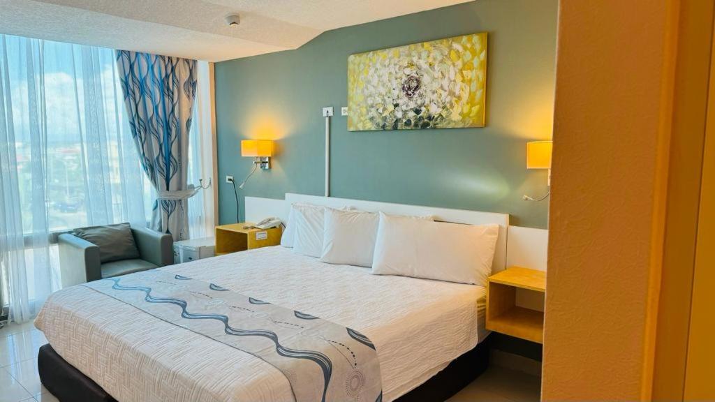 Deluxe Queen Room photo 1