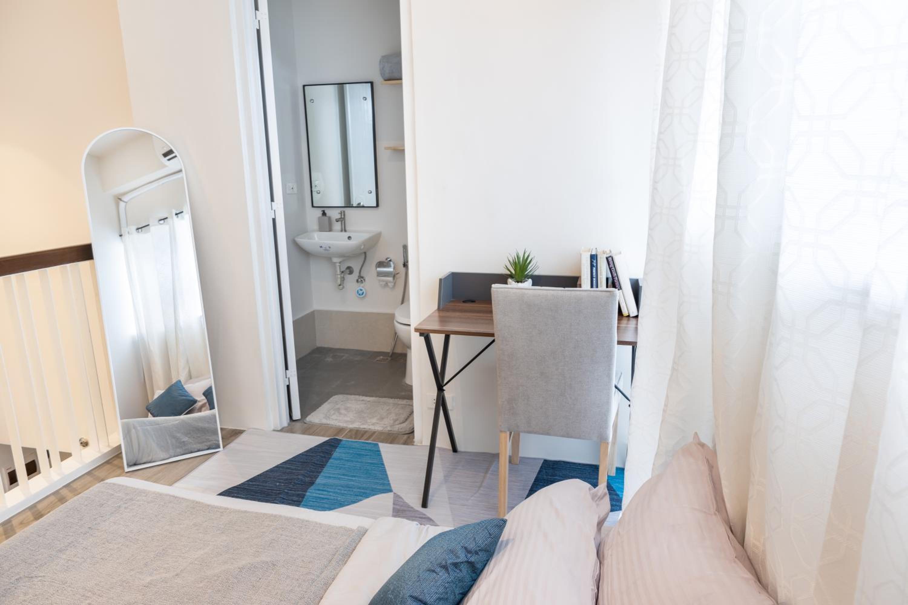 Two-Bedroom Loft Apartment photo 2