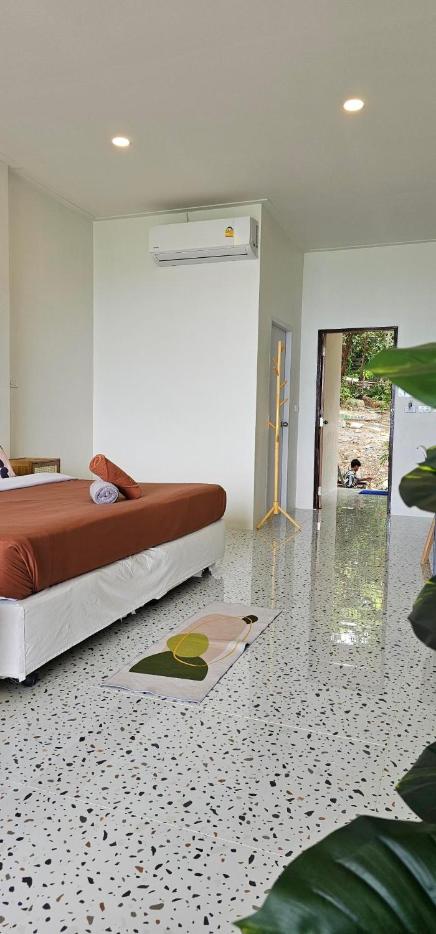 Double or Twin Room with Sea View - Photo 4