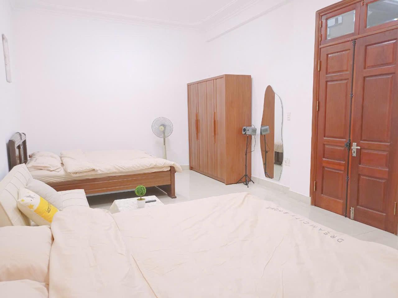 Double Room with Balcony (3 Adults) photo 3