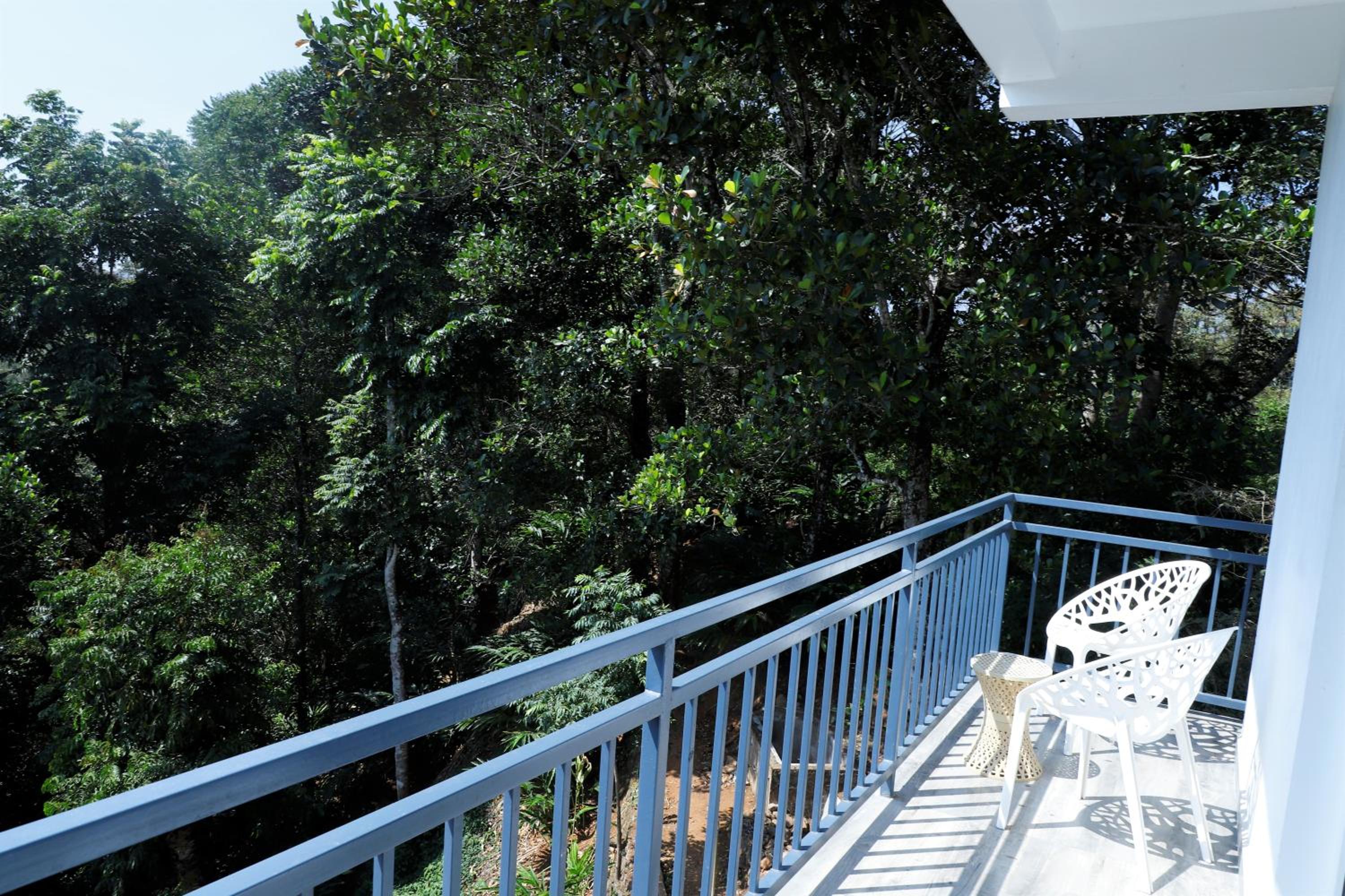 Triple Room with Balcony photo 3