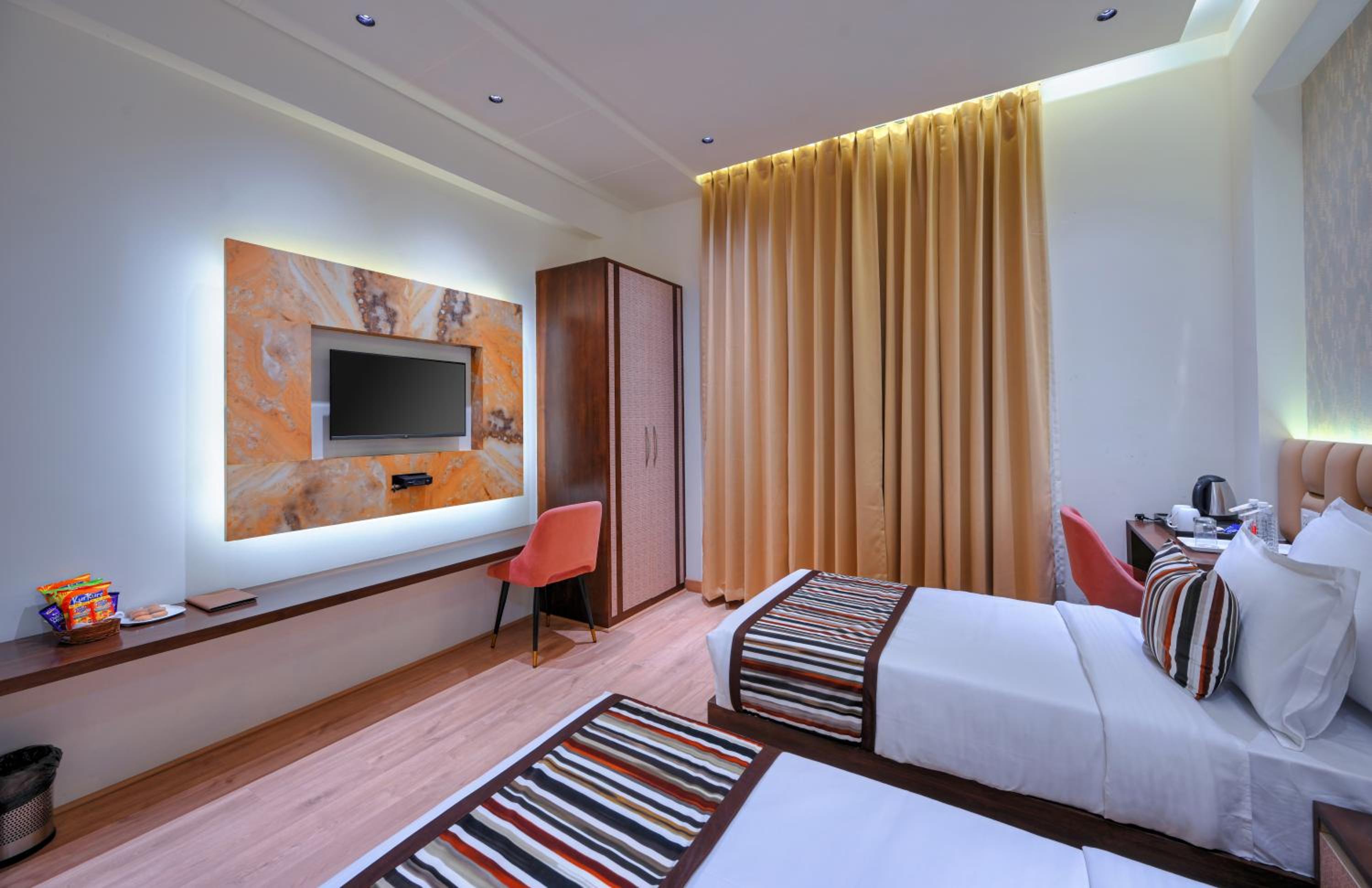 Double or Twin Room - Photo 1