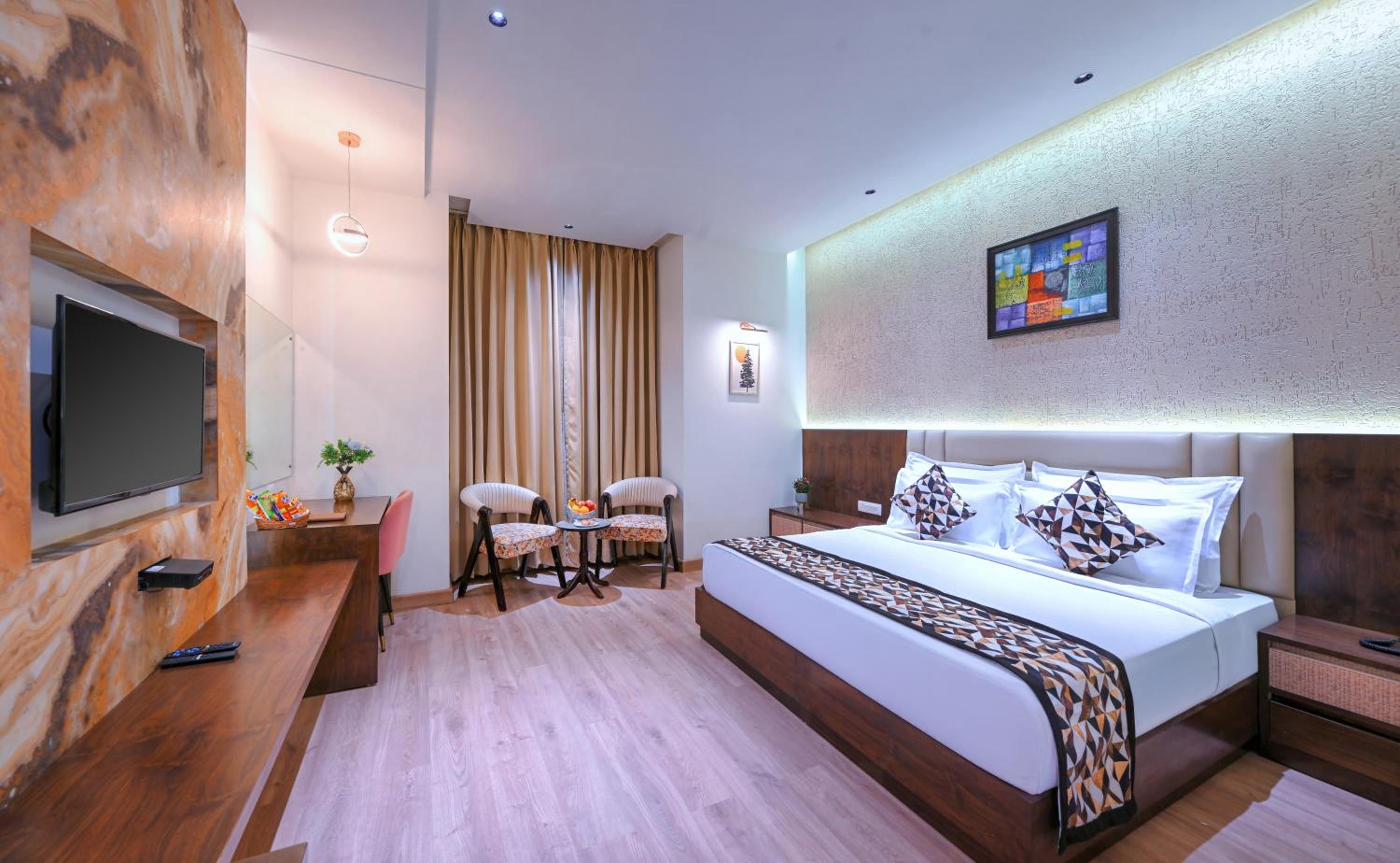 Double or Twin Room - Photo 2