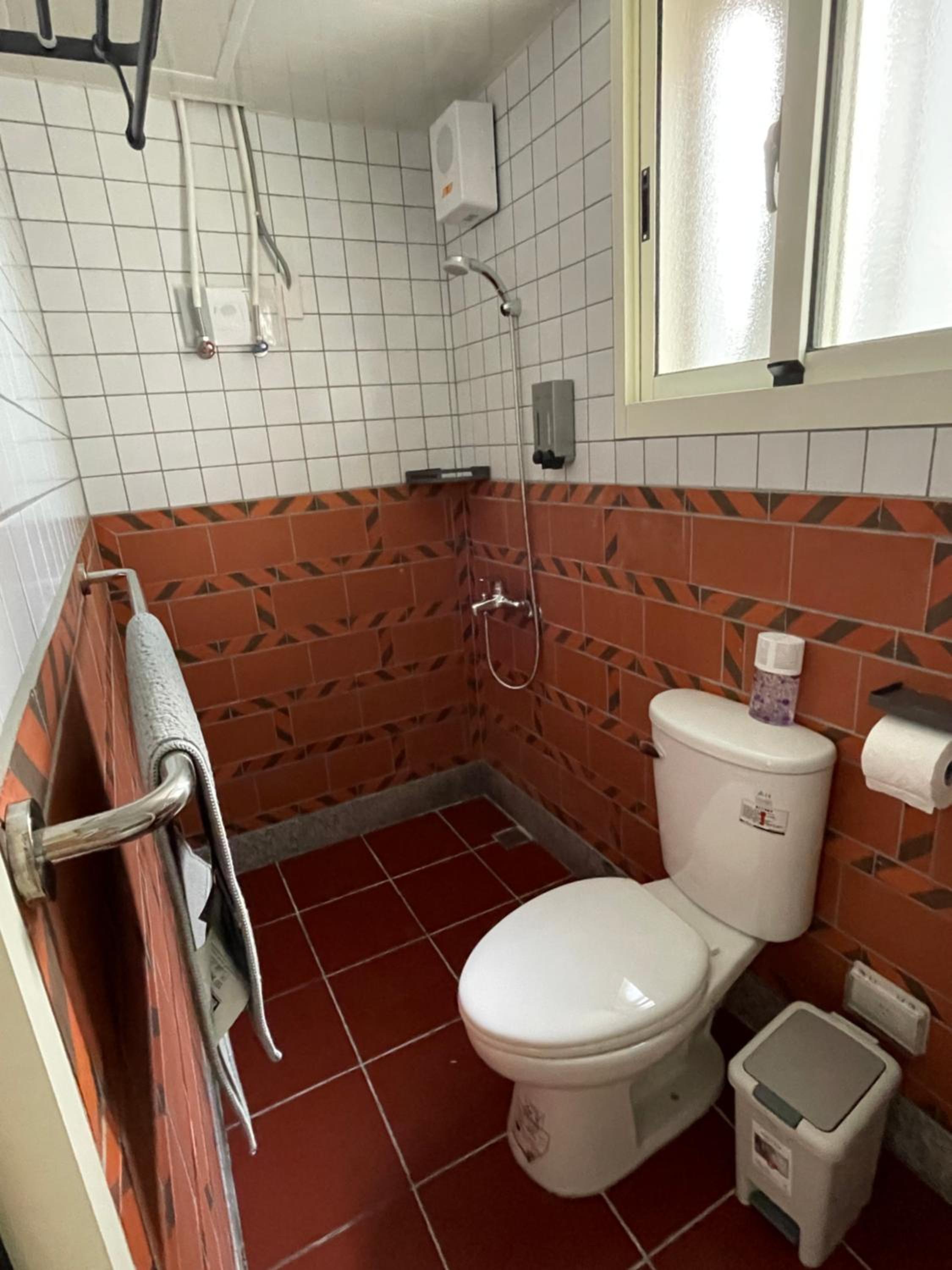 Small Double Room - Photo 3