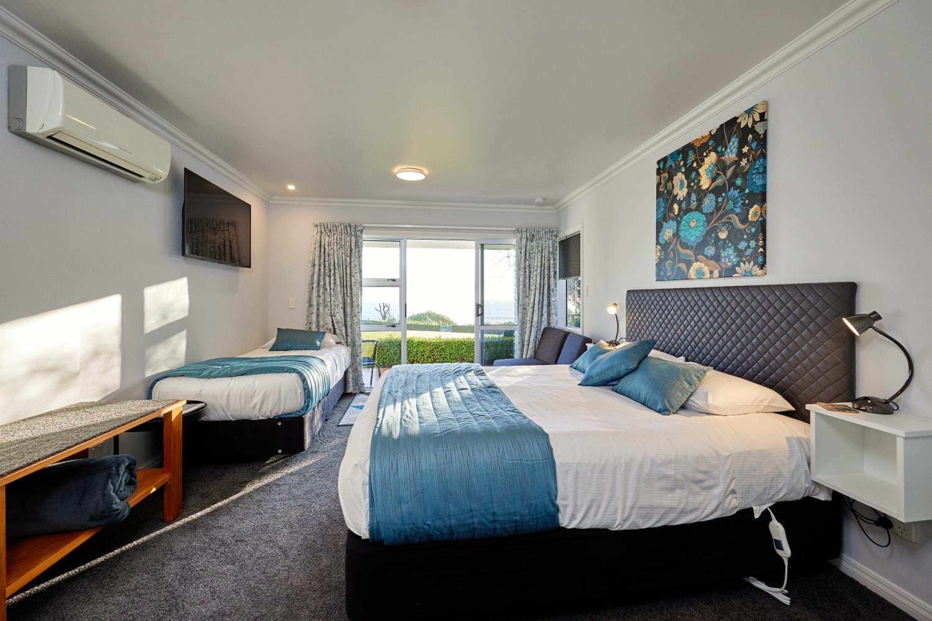 Hampden Double or Twin Room - Disability Access photo 1