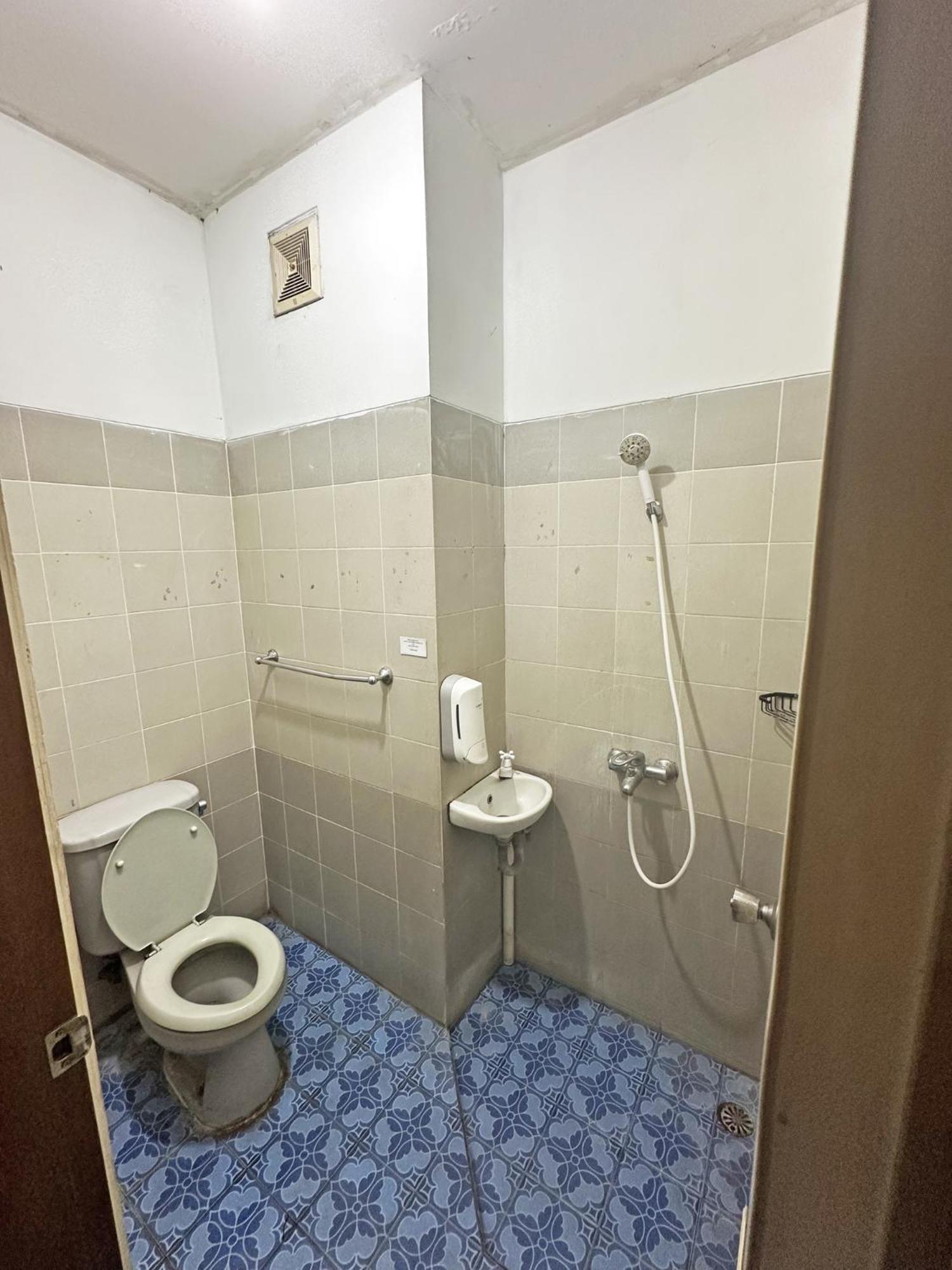 Standard Double Room - Photo 6