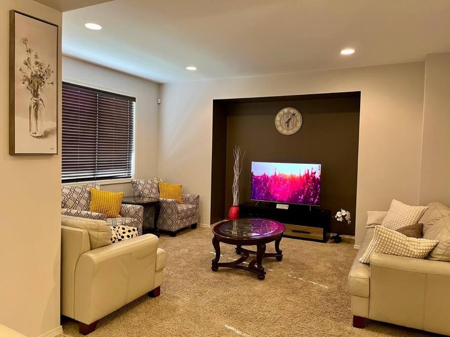 Four-Bedroom House photo 1