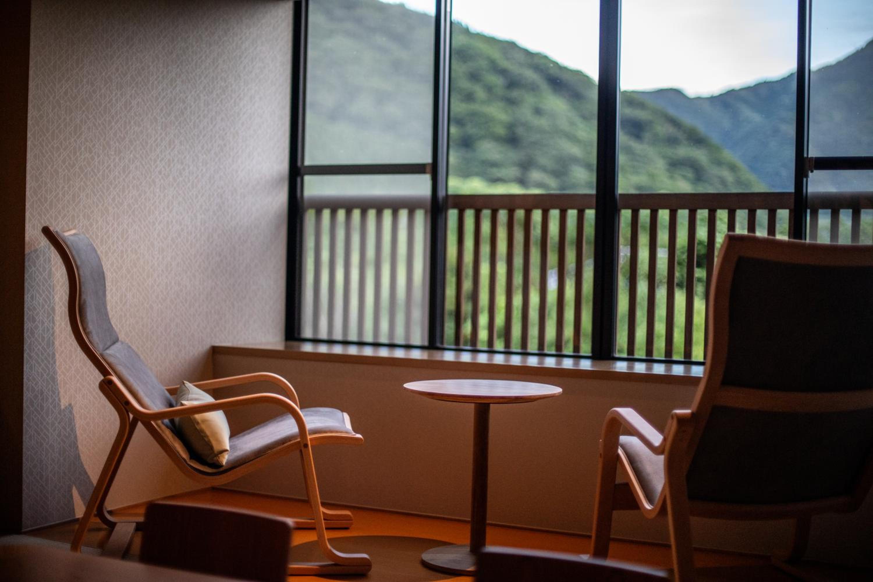 Suite with Mountain View photo 2
