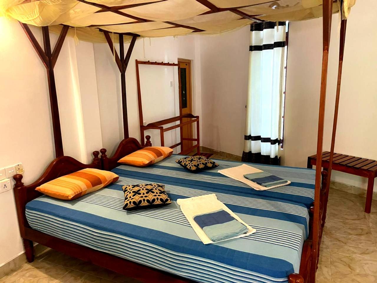 Deluxe Double Room with AC & Hot water  photo 3