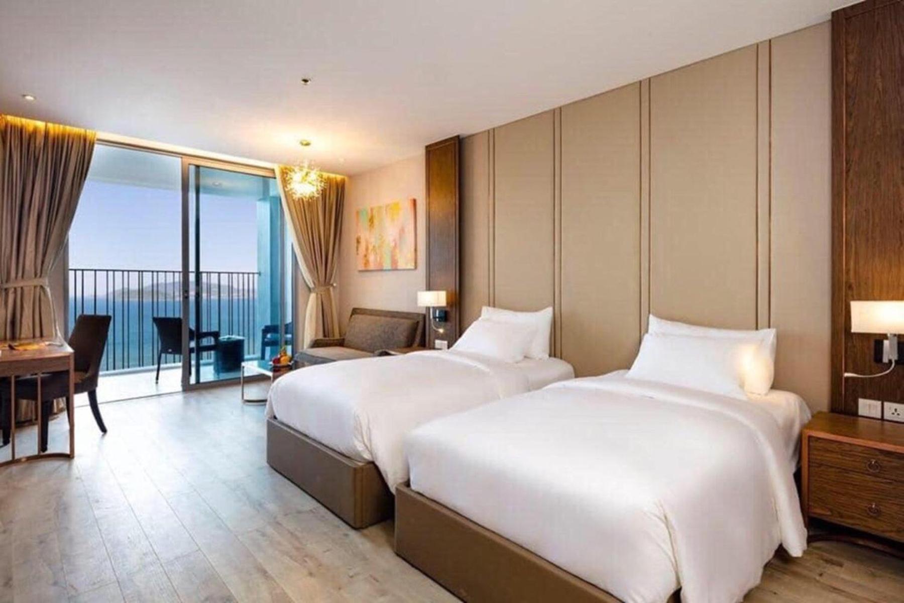 Deluxe Twin Room With Sea View