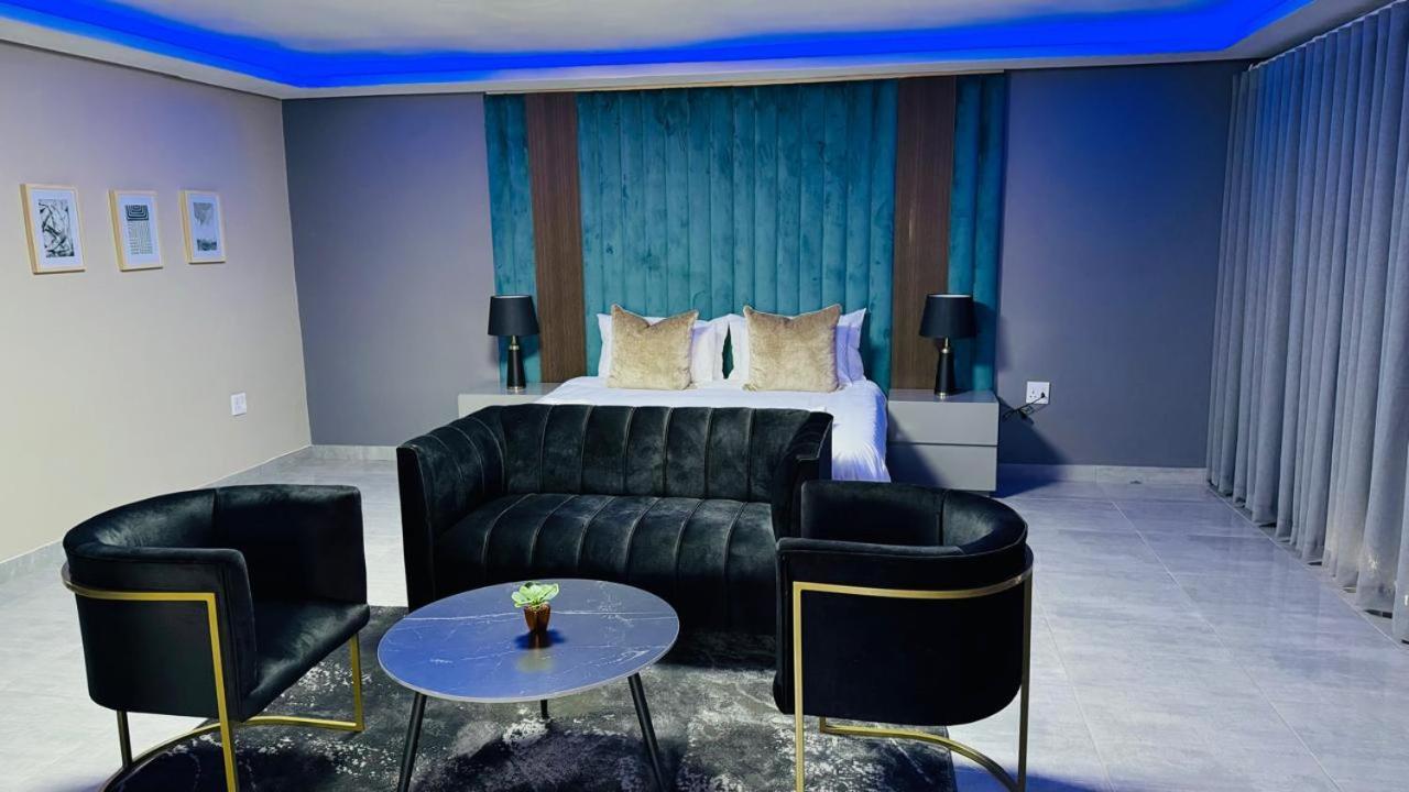 King Suite photo 2