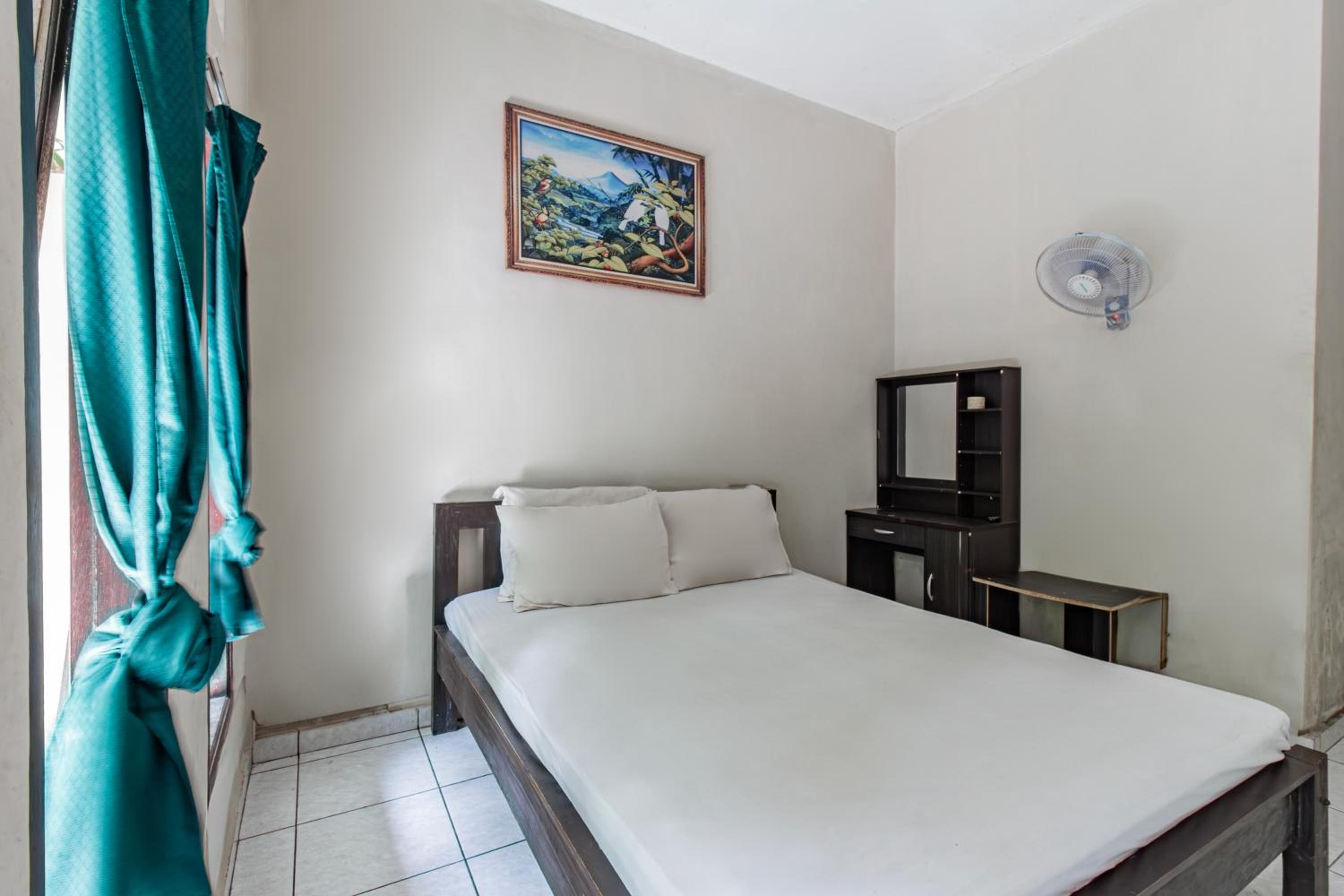 Budget Double Room photo 1