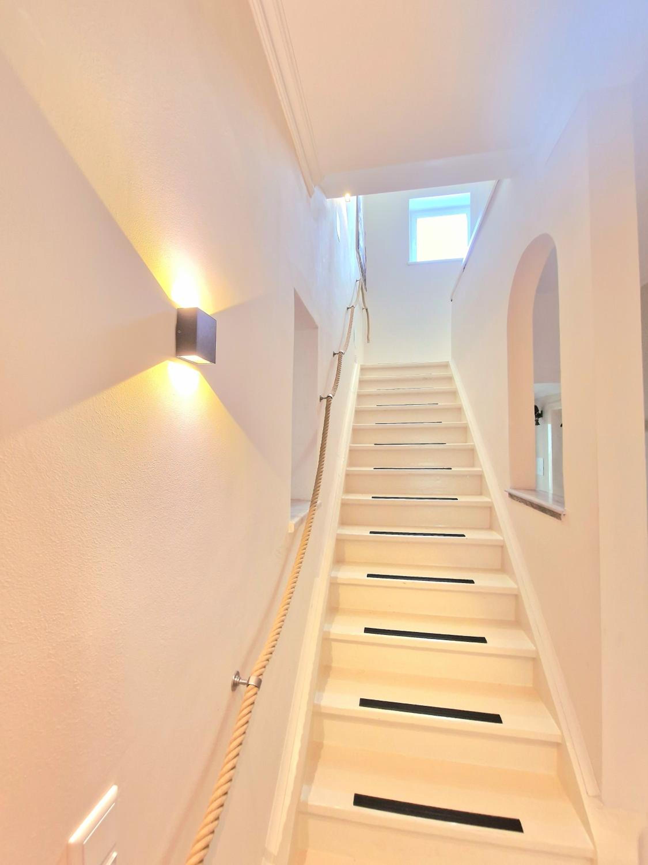 Four-Bedroom House photo 3