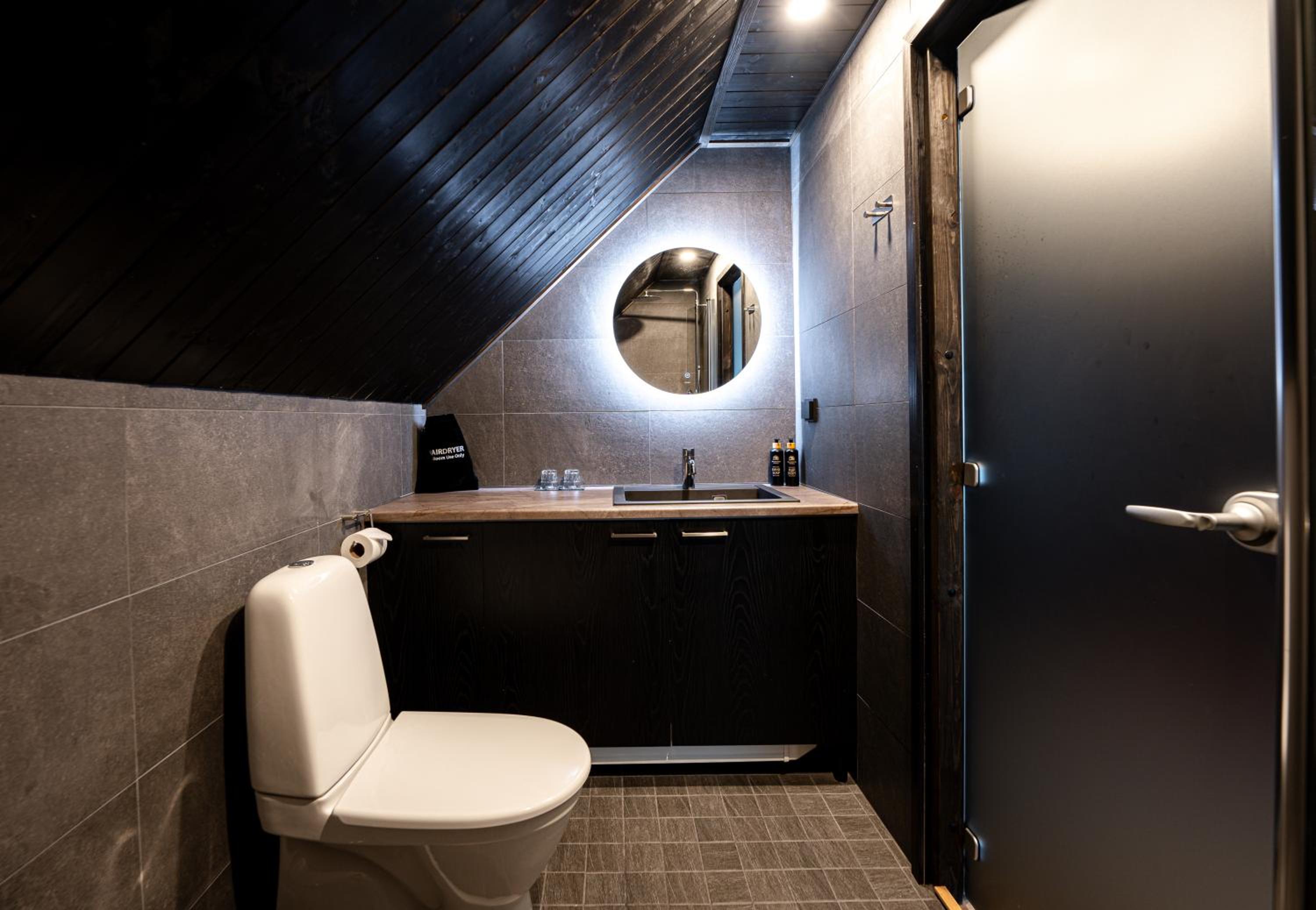  Aurora Premium Cabin photo 2