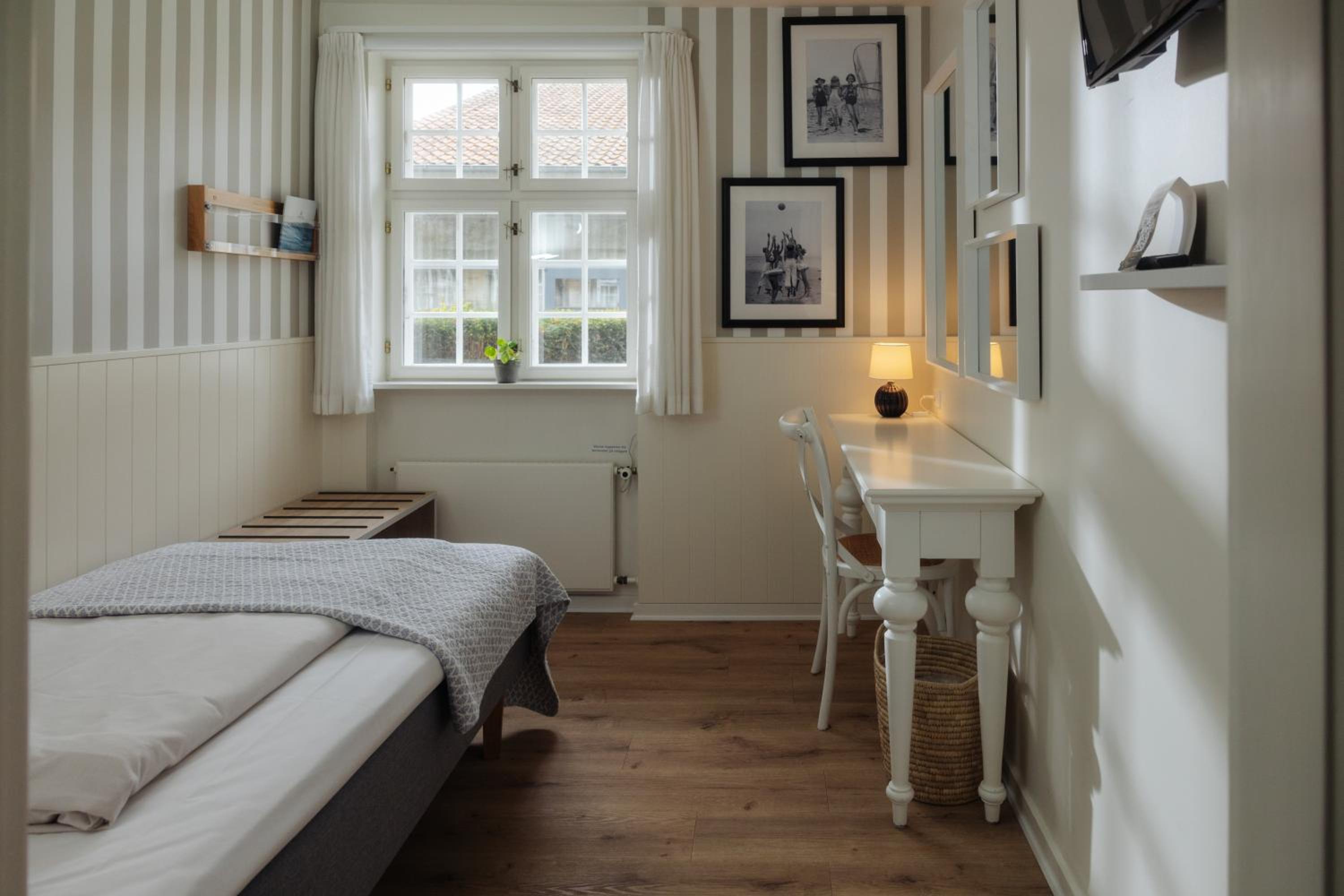 Small Single Room photo 1