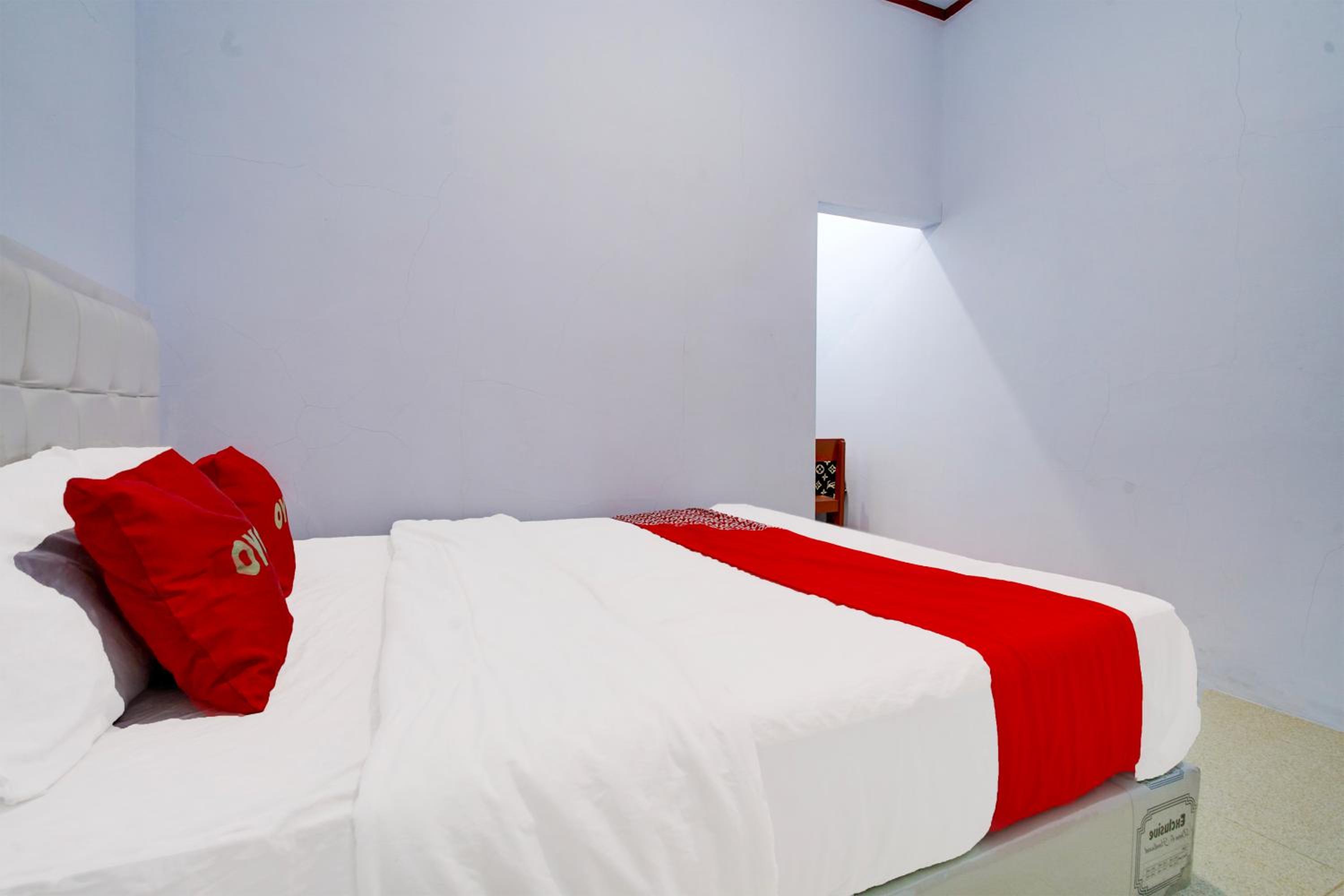 Standard Double Room photo 2