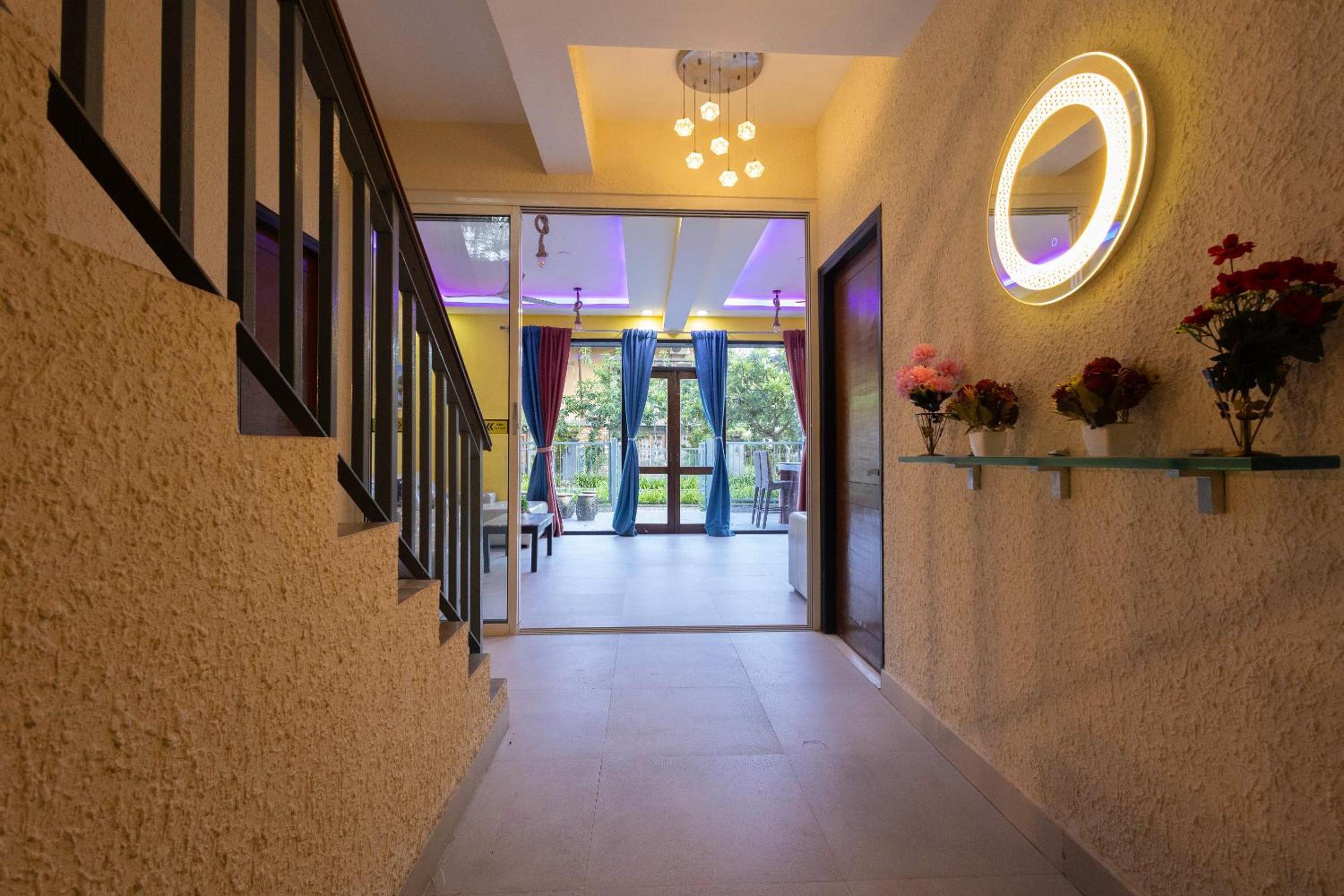 Villa photo 3