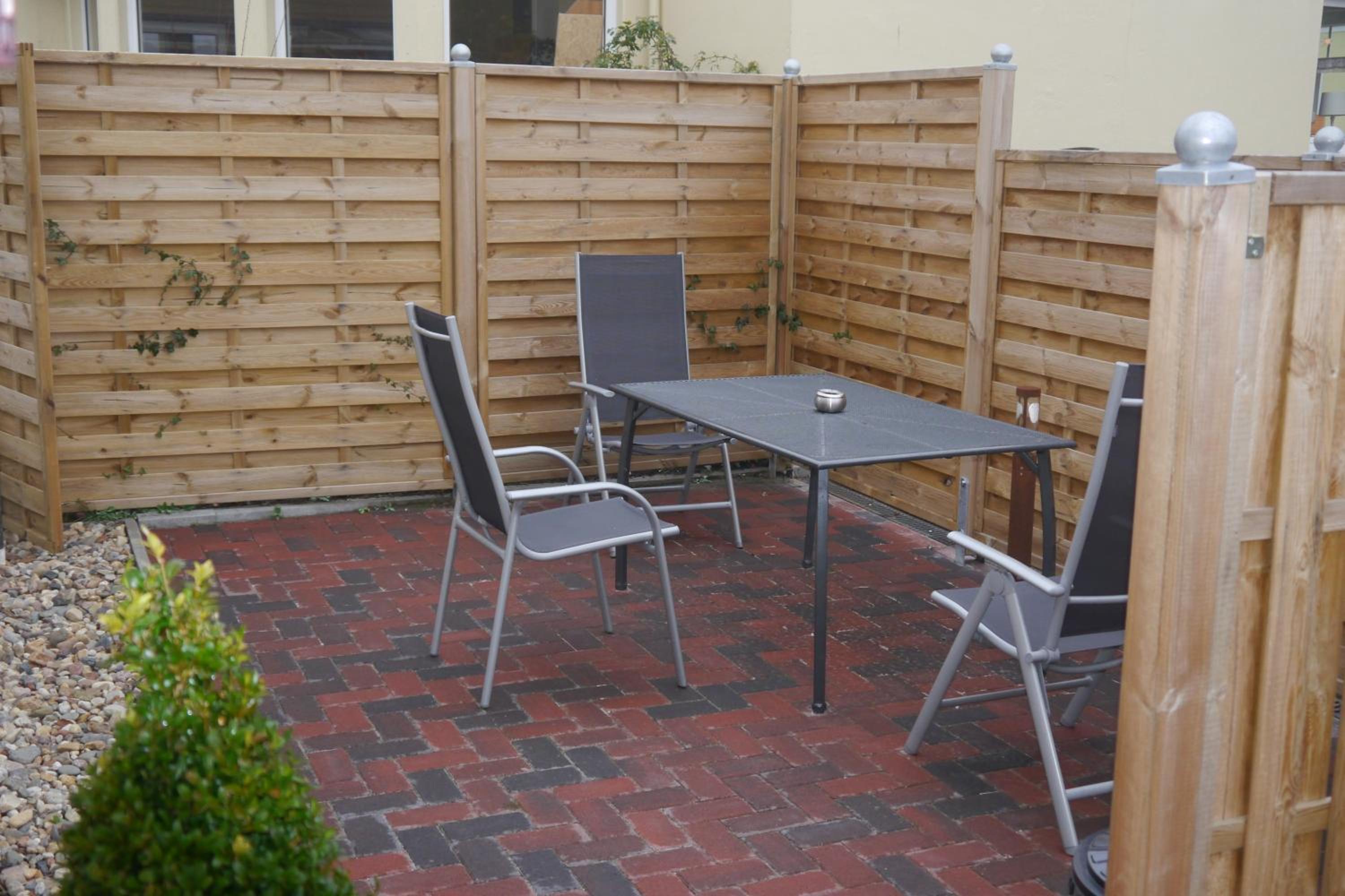 Apartment with Terrace photo 2