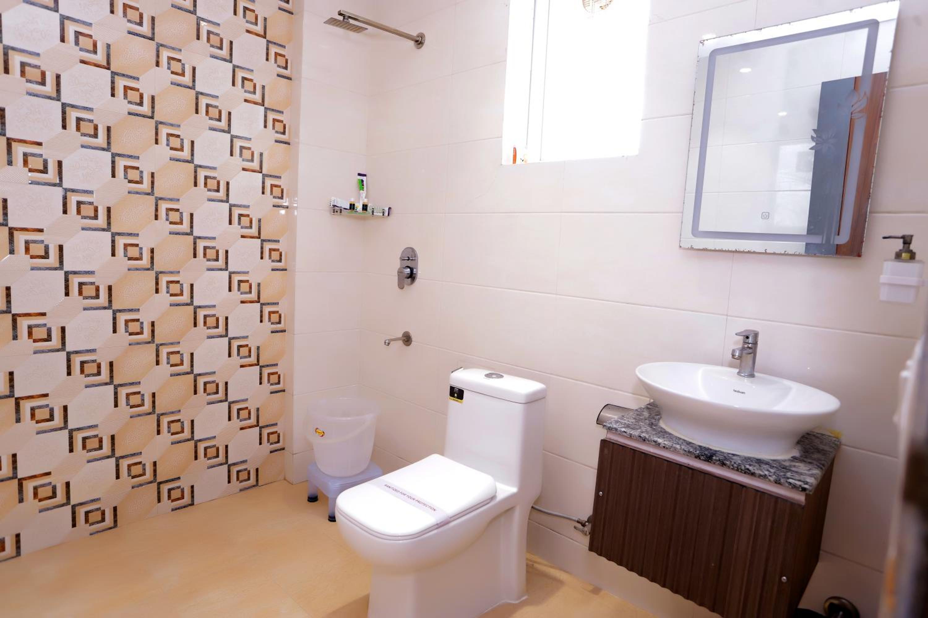 Suite with City View photo 2