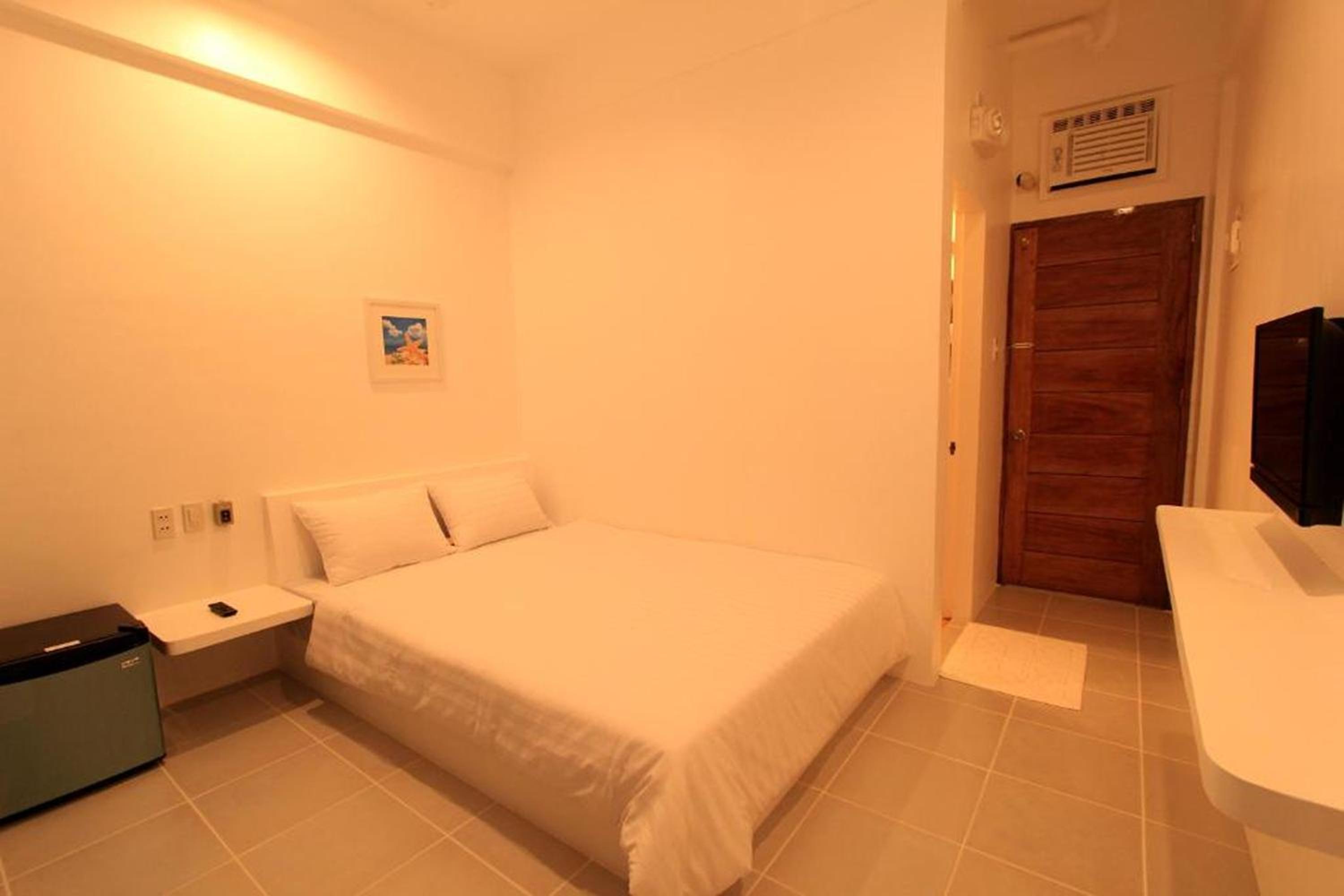 Standard Double Room with Pool View