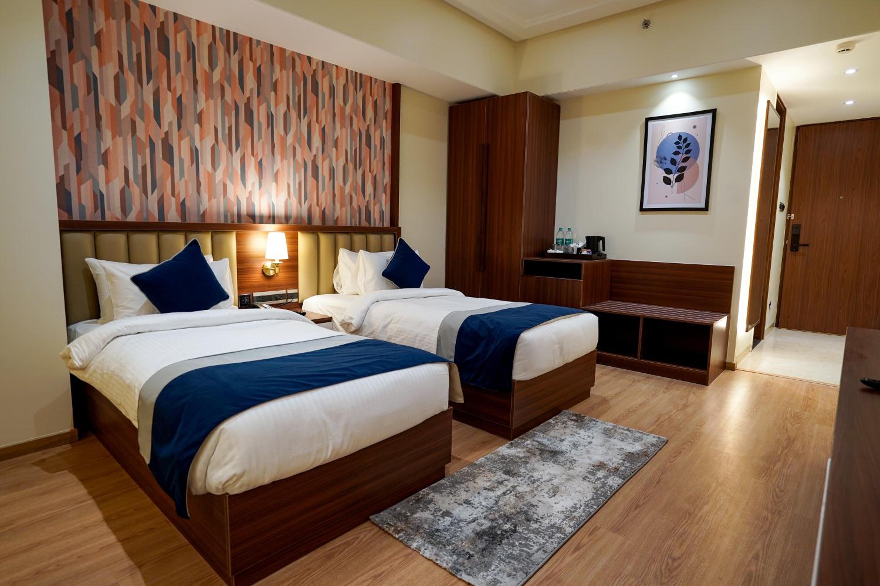 Superior Twin Room - Photo 1